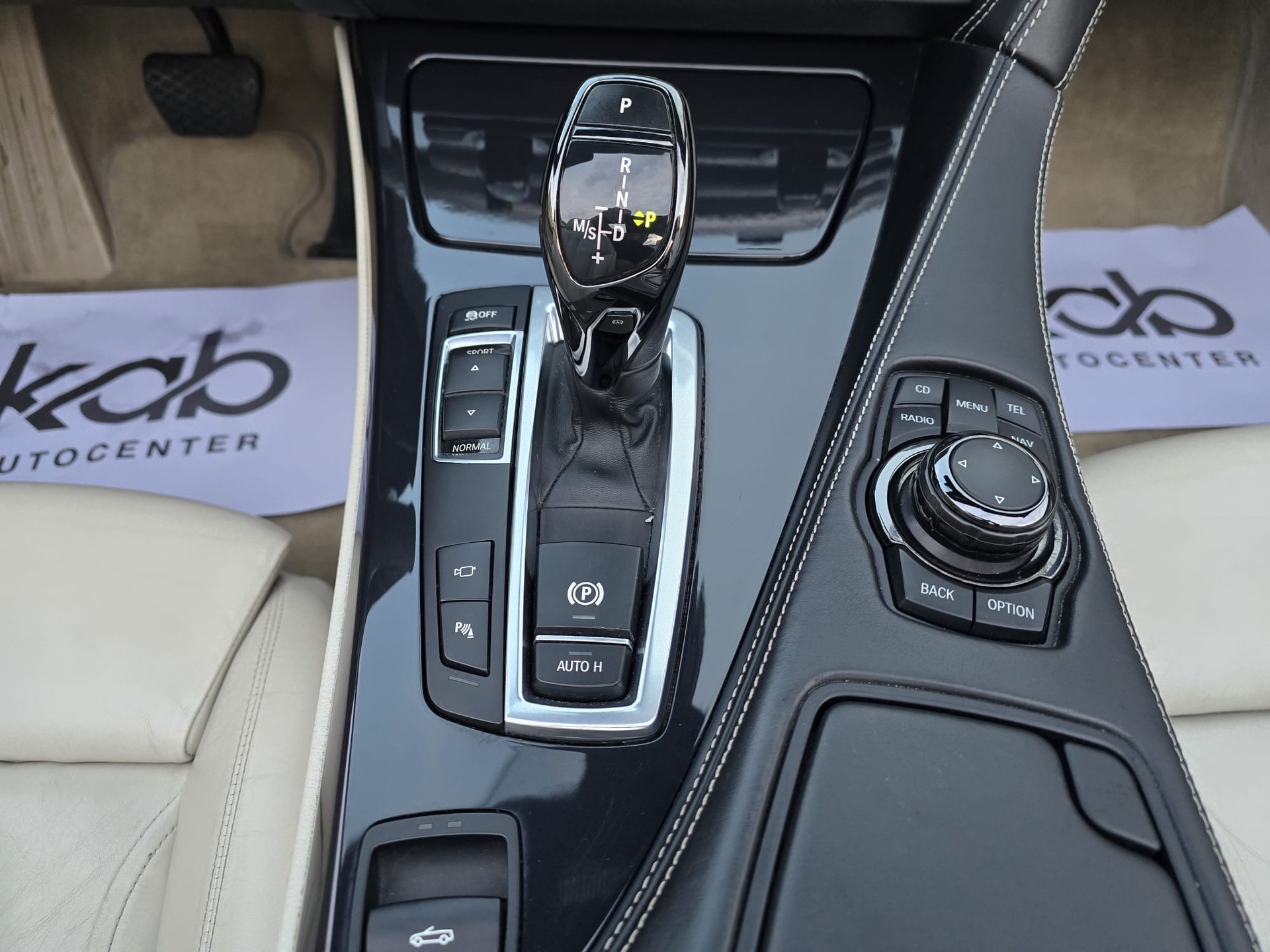 BMW 650i Cabrio-image-11