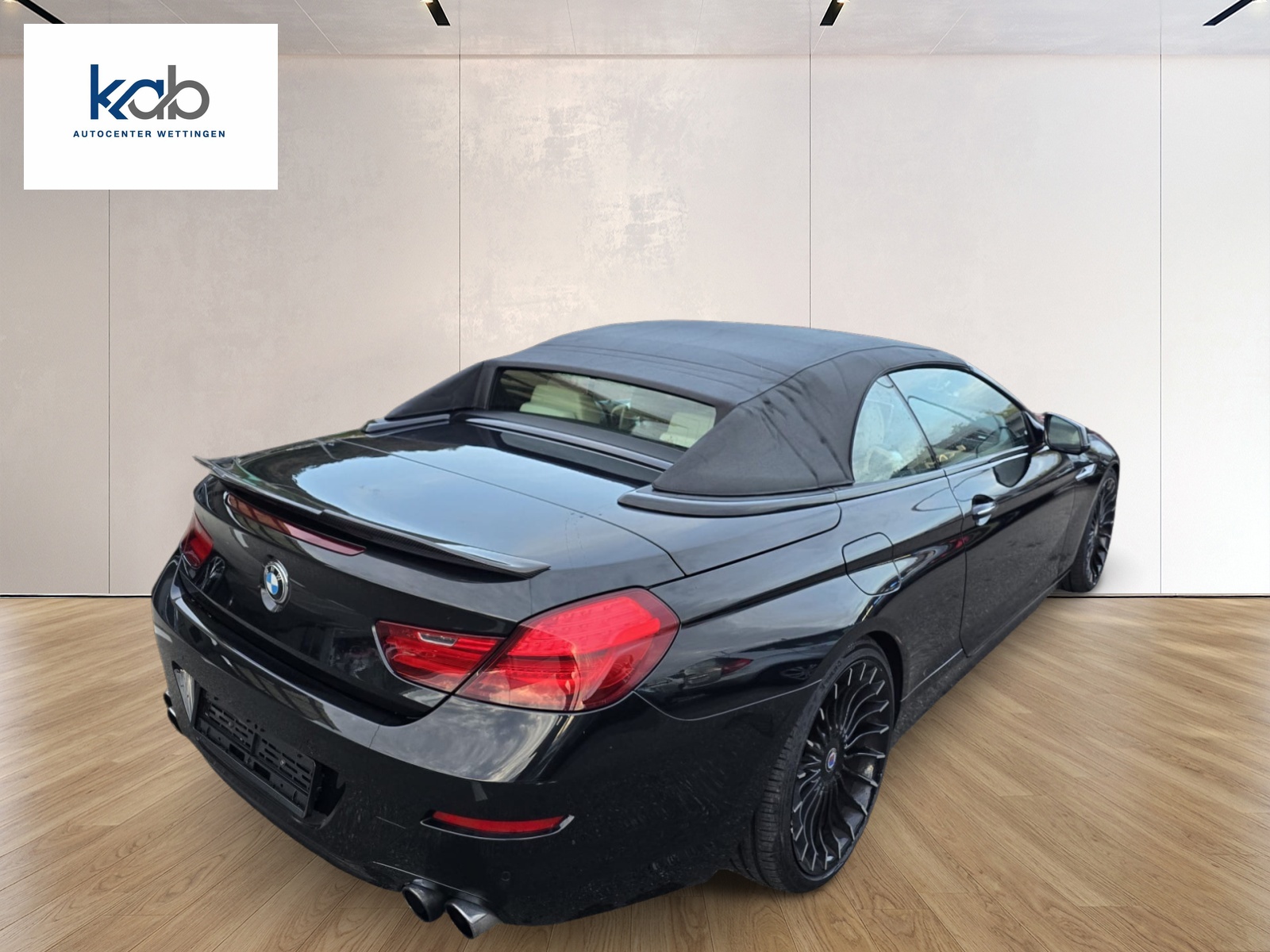 BMW 650i Cabrio-showroom-element-3