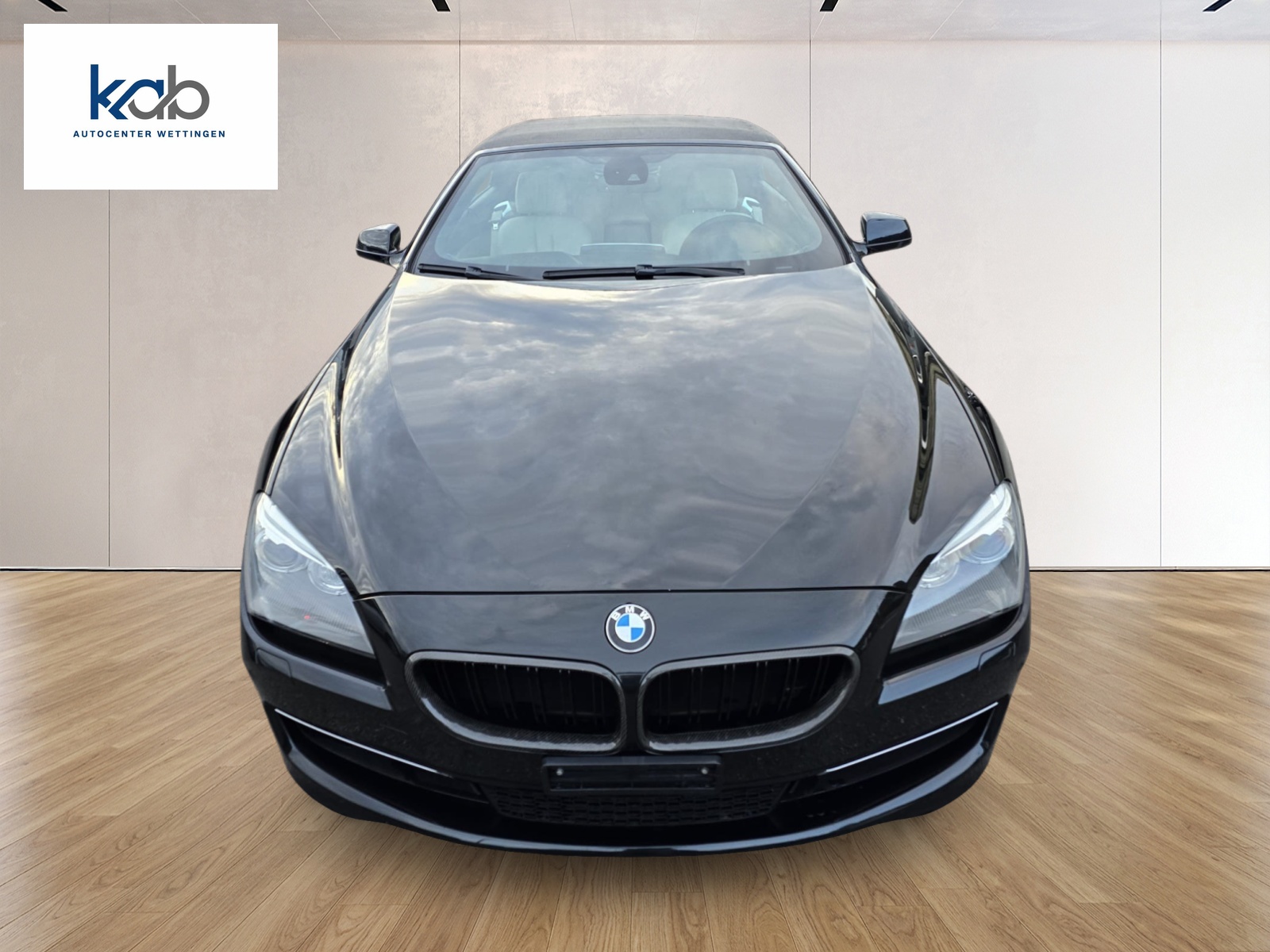 BMW 650i Cabrio-showroom-element-1
