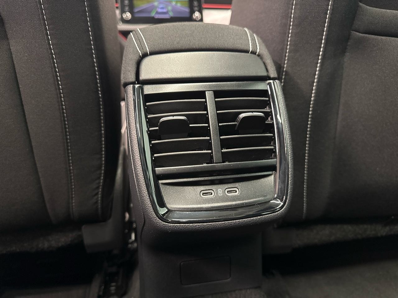 SKODA Kamiq 1.5 TSI Monte Carlo DSG-image-12