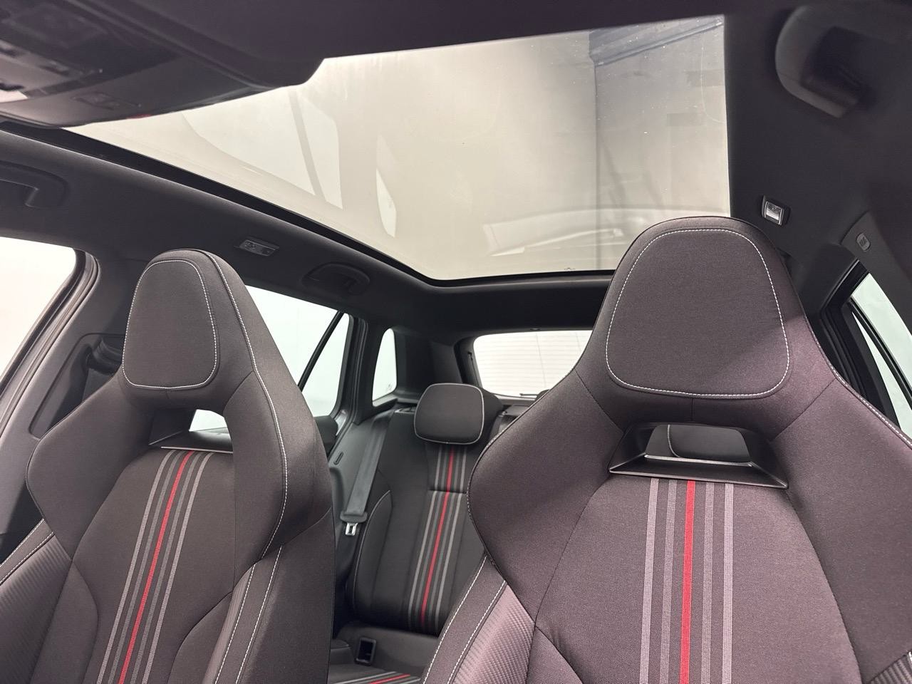 SKODA Kamiq 1.5 TSI Monte Carlo DSG-image-4
