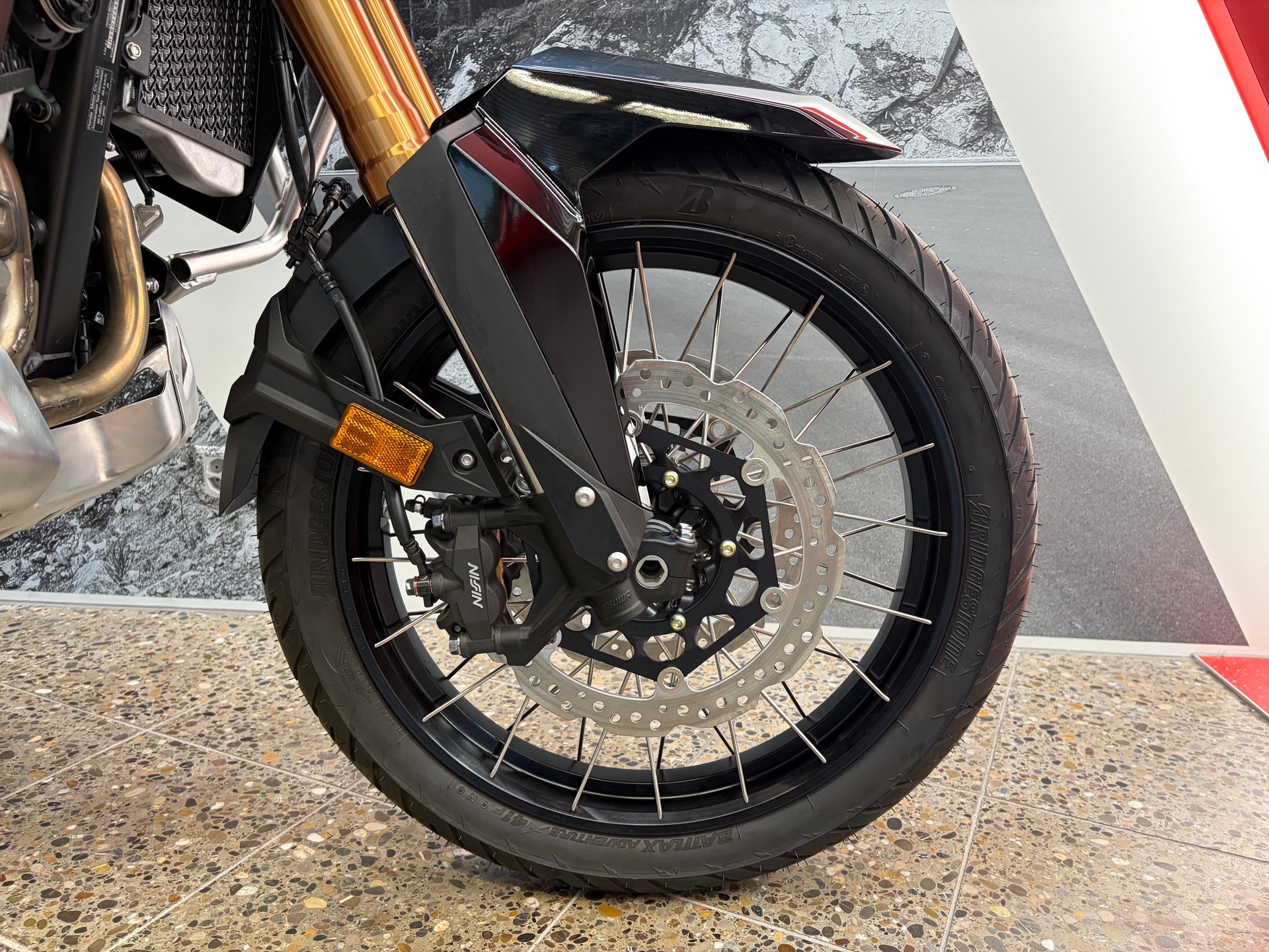HONDA CRF 1100 Africa Twin Adventure Sports Swiss Edition-image-5