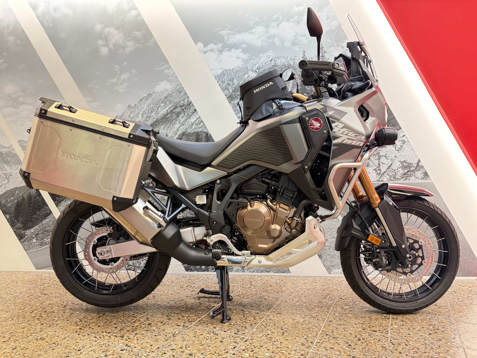 HONDA CRF 1100 Africa Twin Adventure Sports Swiss Edition-image-0