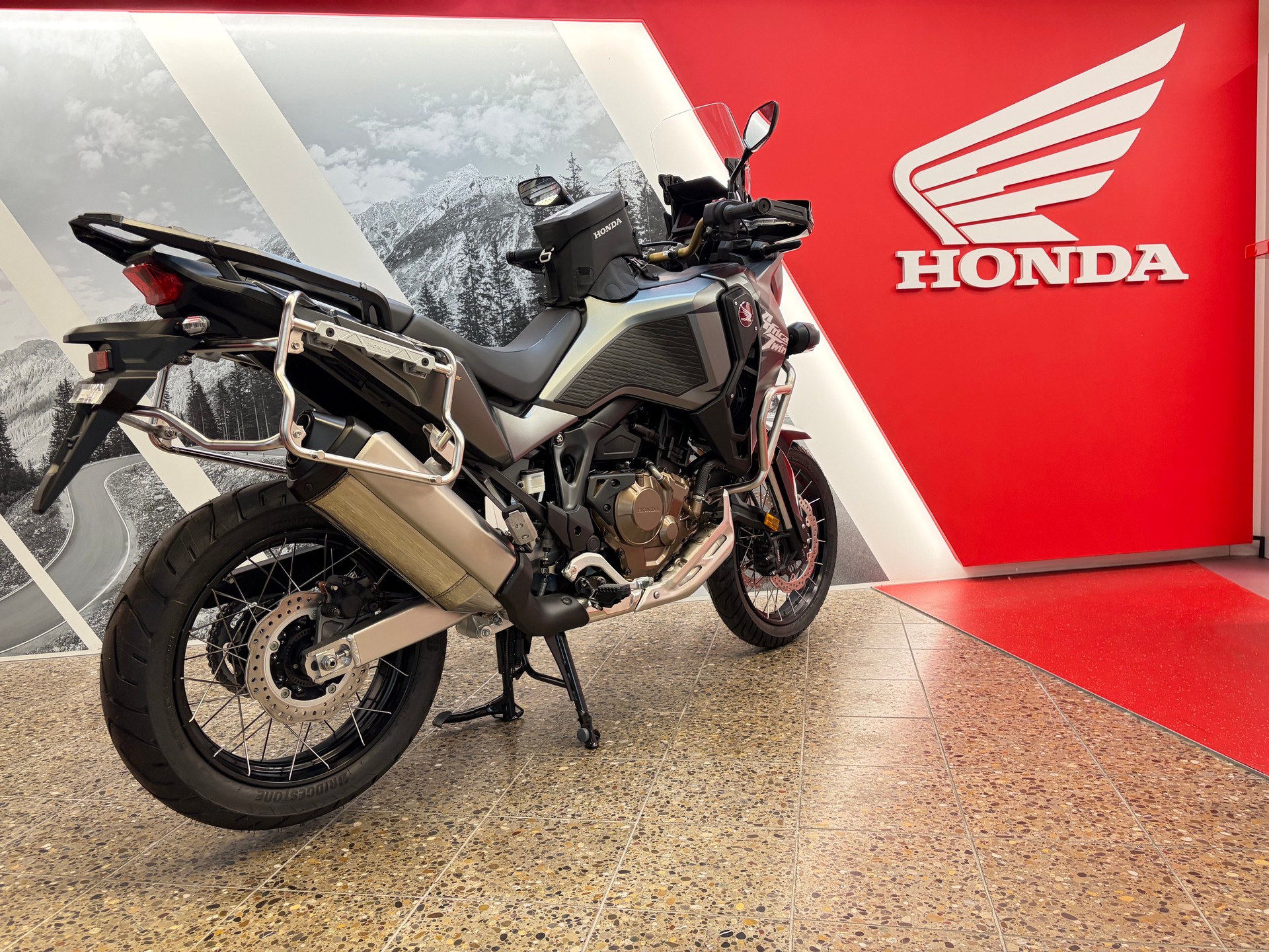 HONDA CRF 1100 Africa Twin Adventure Sports Swiss Edition-image-3