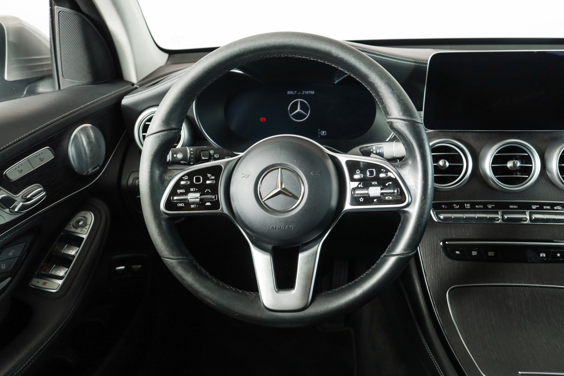 MERCEDES-BENZ GLC 300 d Off-Road 4Matic 9G-Tronic • Argent Mojave •AIR BODY CONTROL • Pack Premium Plus-image-15