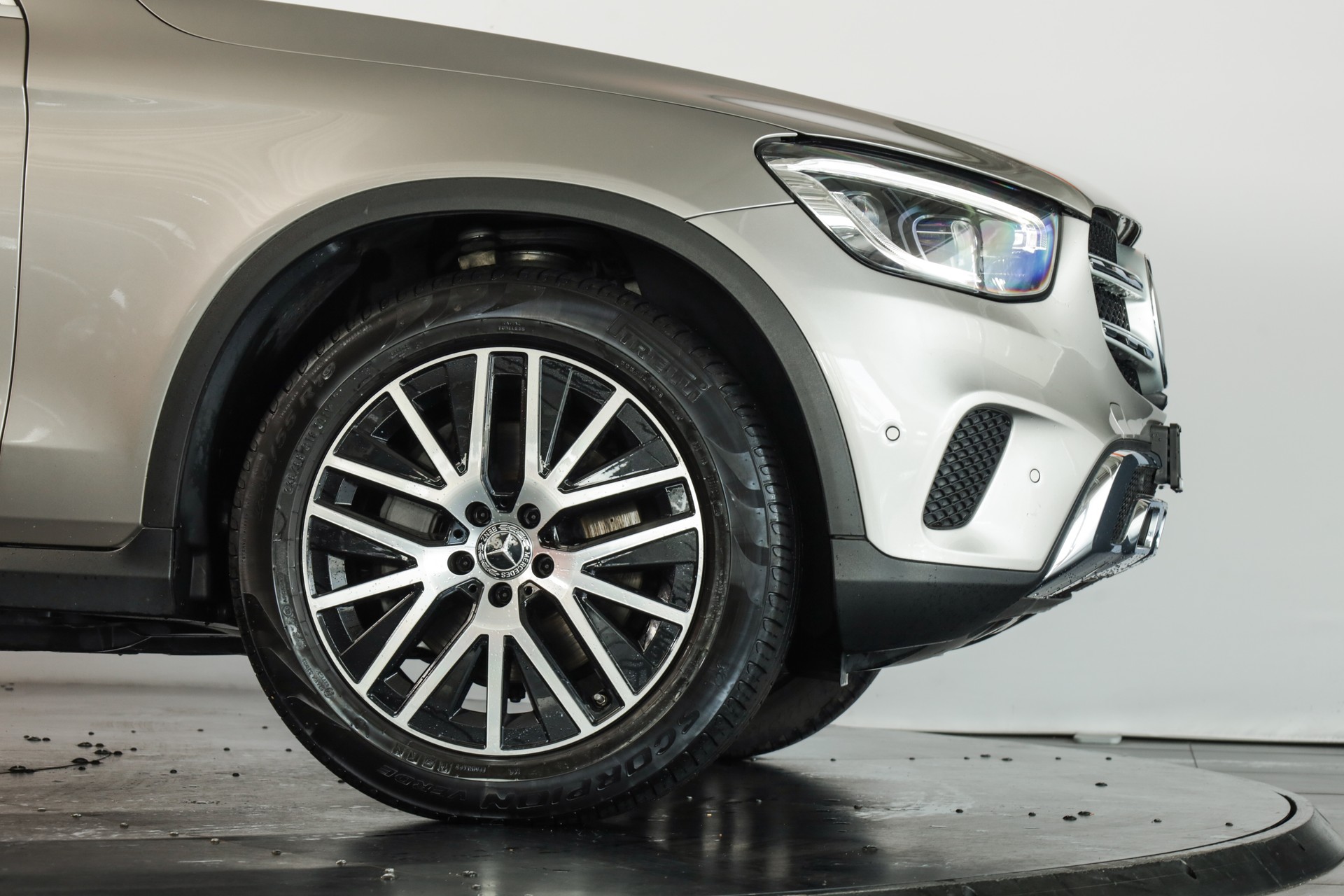 MERCEDES-BENZ GLC 300 d Off-Road 4Matic 9G-Tronic • Argent Mojave •AIR BODY CONTROL • Pack Premium Plus-image-7