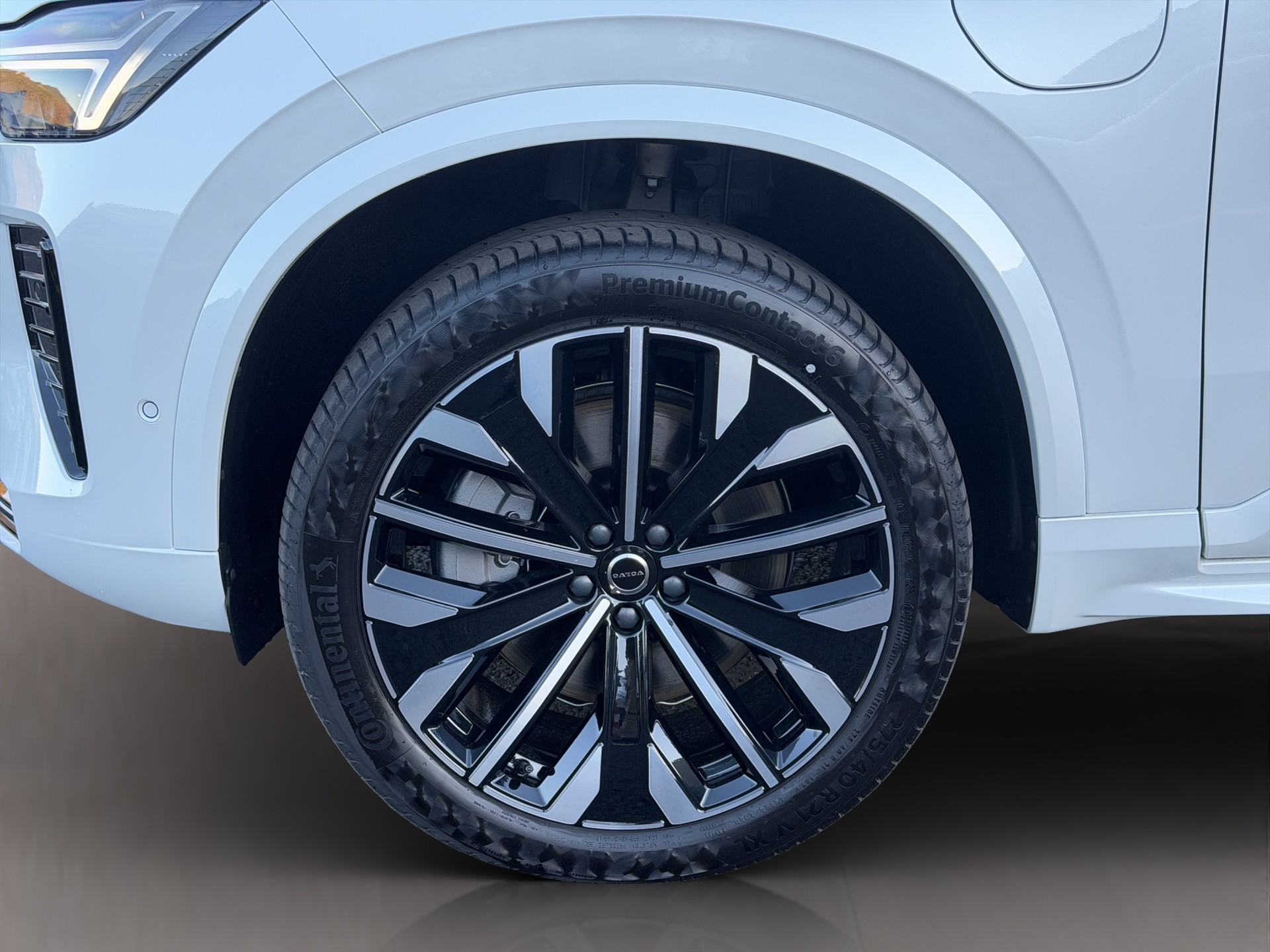 VOLVO XC90 2.0 T8 TE Ultra Dark eAWD-image-8