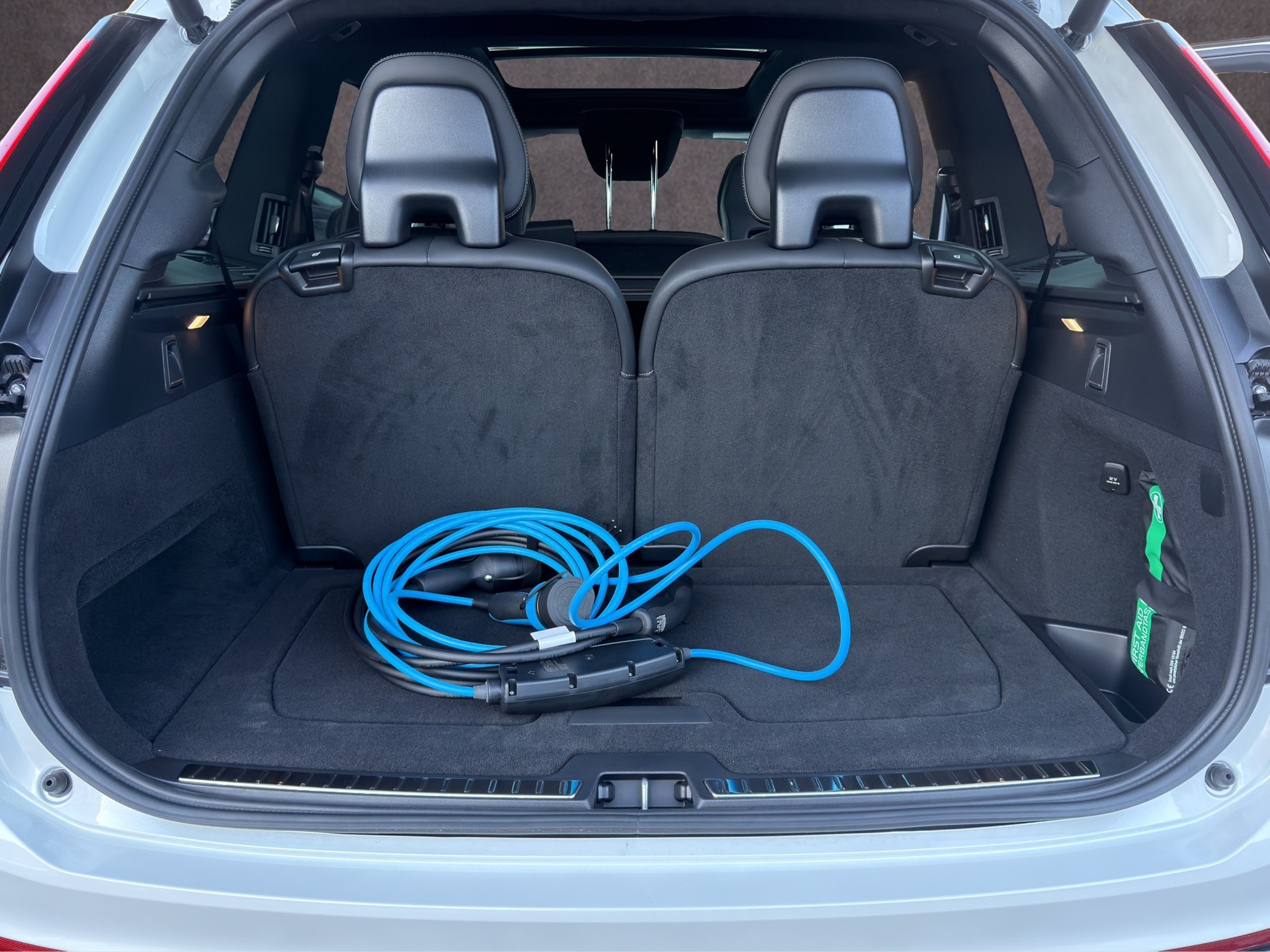 VOLVO XC90 2.0 T8 TE Ultra Dark eAWD-image-19