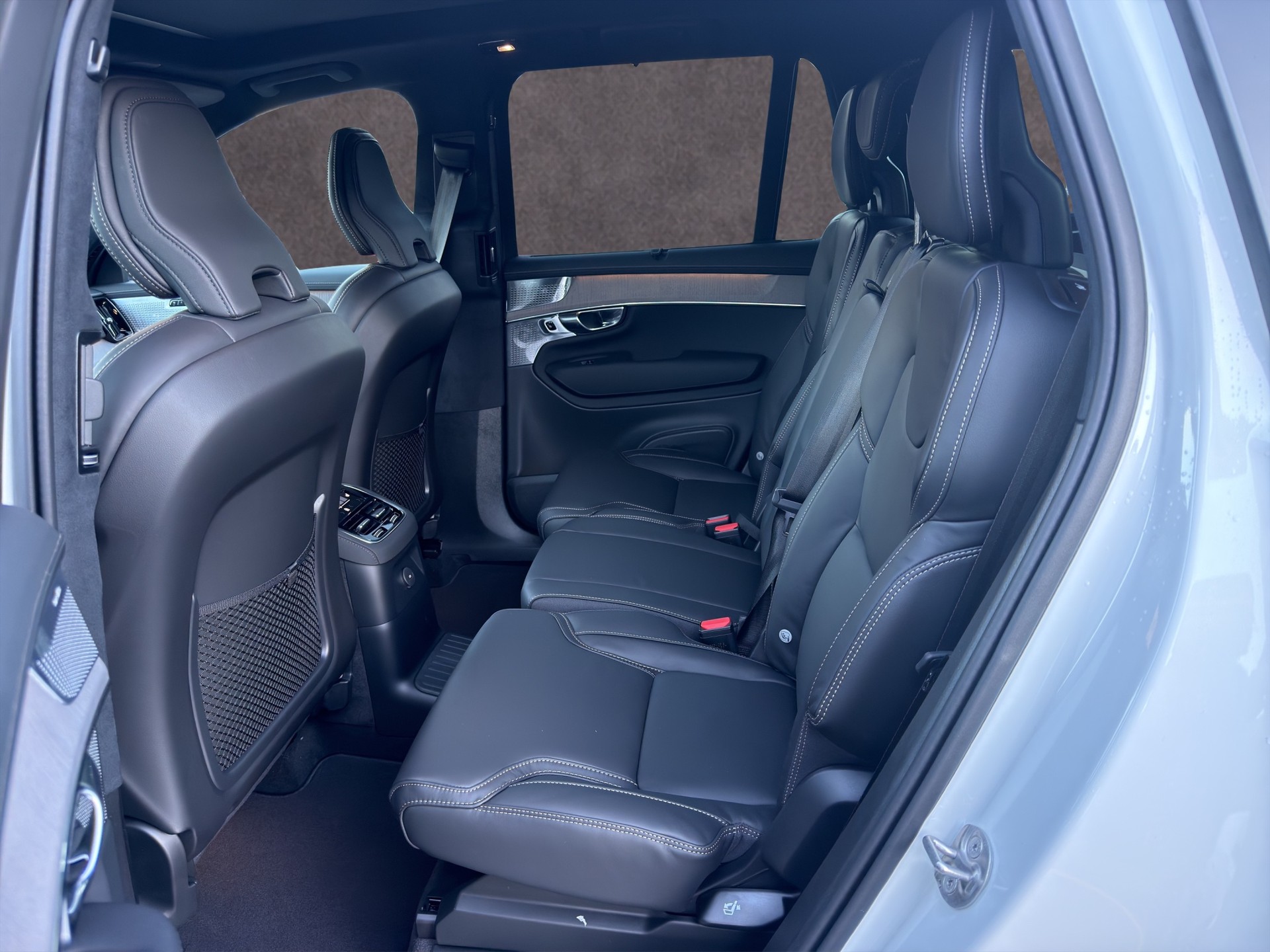 VOLVO XC90 2.0 T8 TE Ultra Dark eAWD-image-15