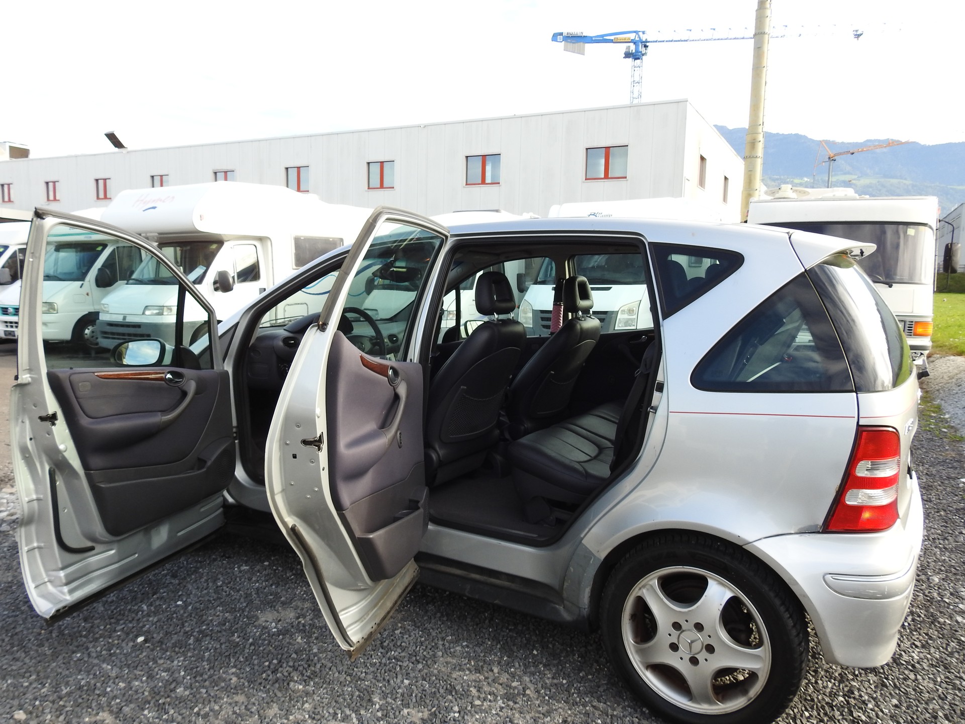 MERCEDES-BENZ A 190 L Avantgarde-image-14