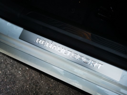 RENAULT Mégane Trophy 300-image-9