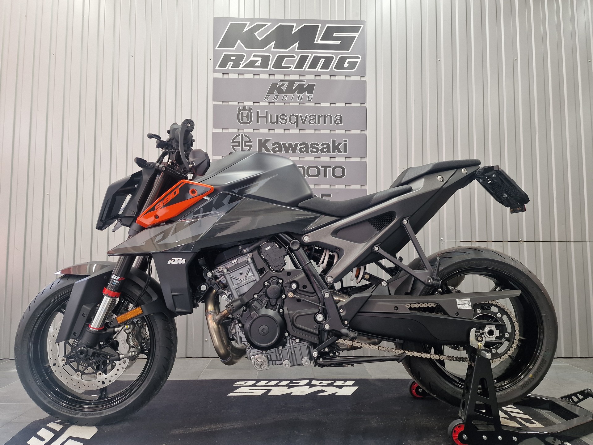 KTM 990 Duke-image-6