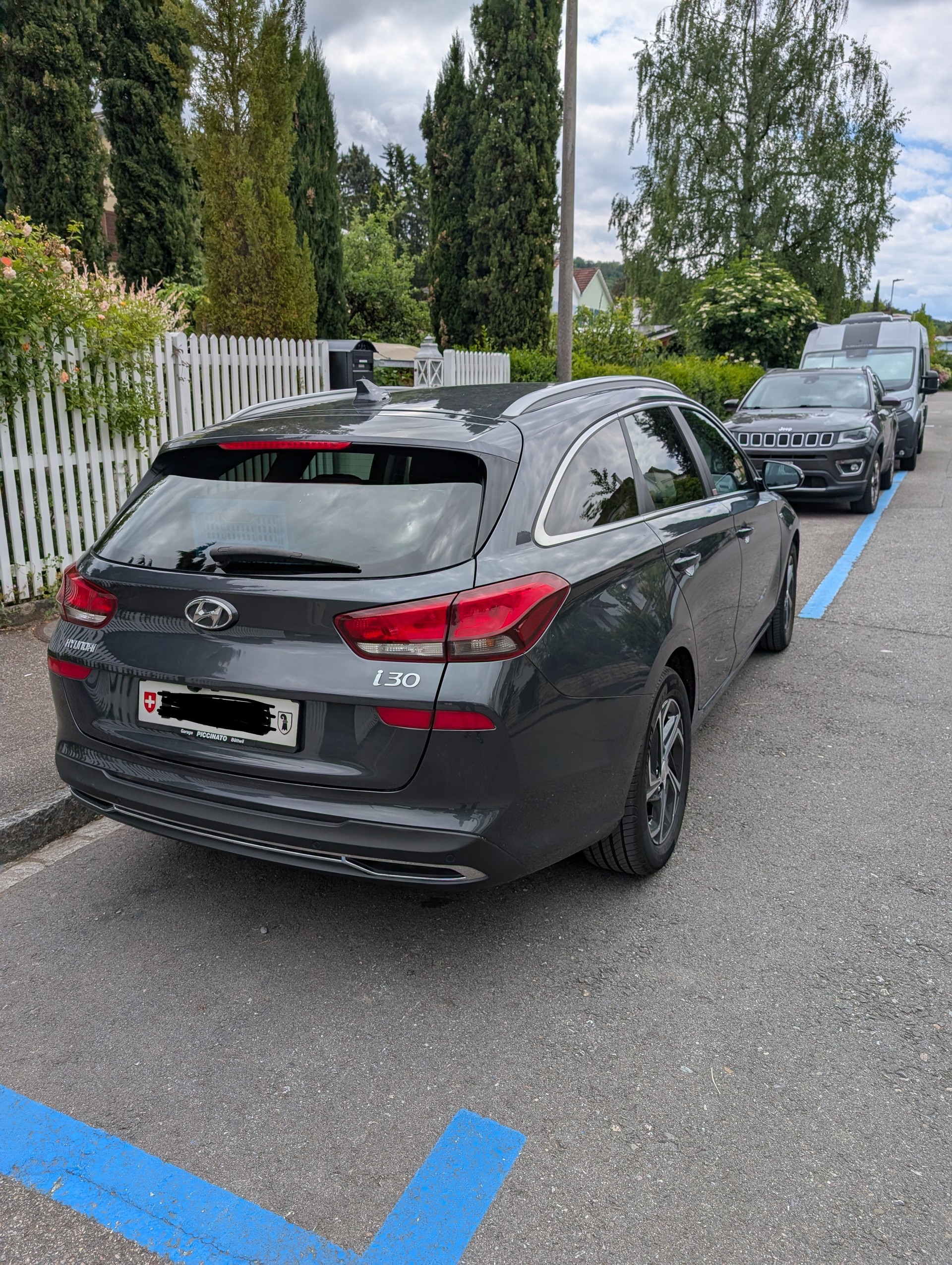HYUNDAI i30 Wagon 1.5 T-GDi Amplia 48V MH DCT-image-3