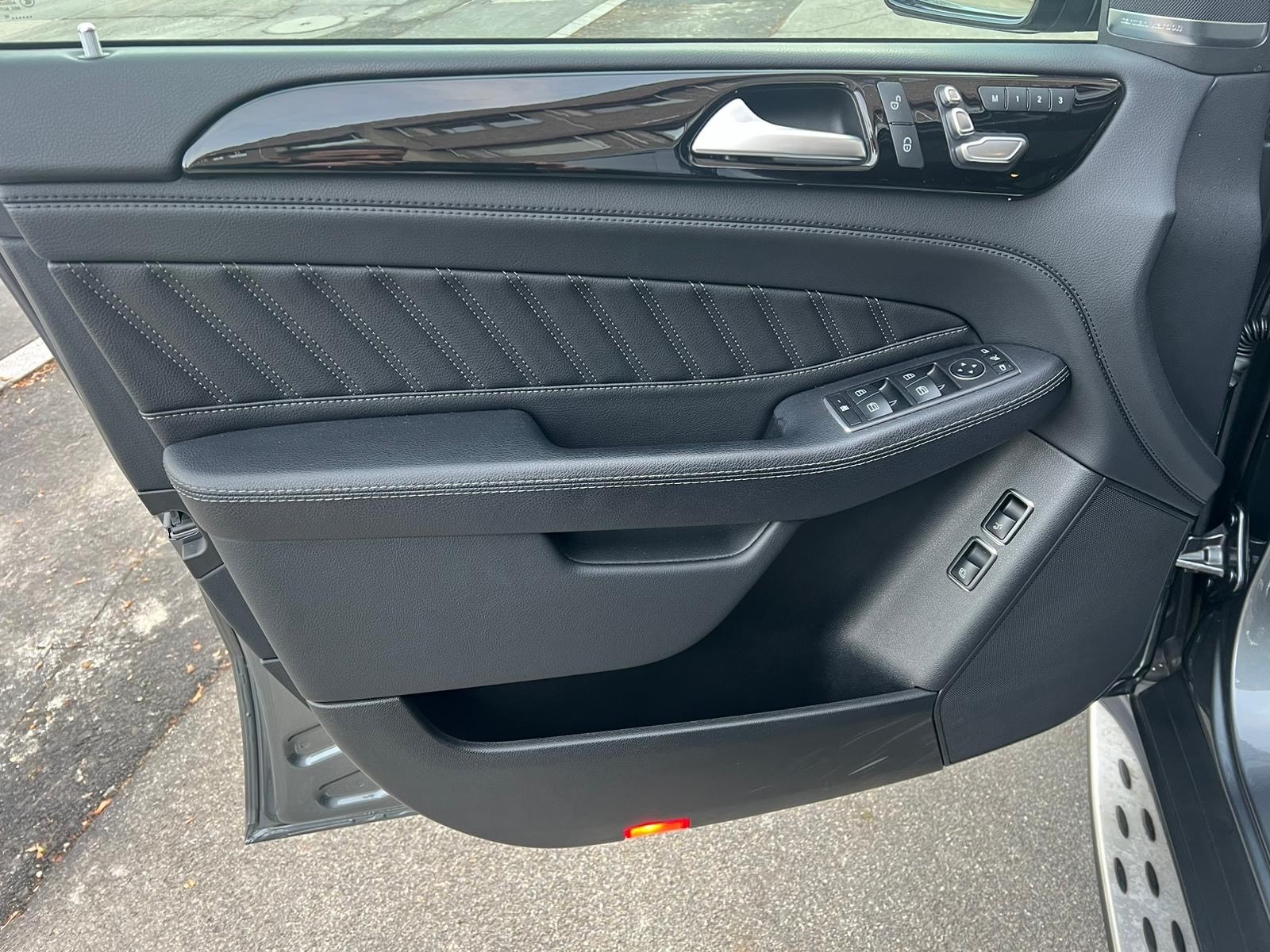MERCEDES-BENZ GLE Coupé 350 d 4Matic 9G-Tronic-image-13