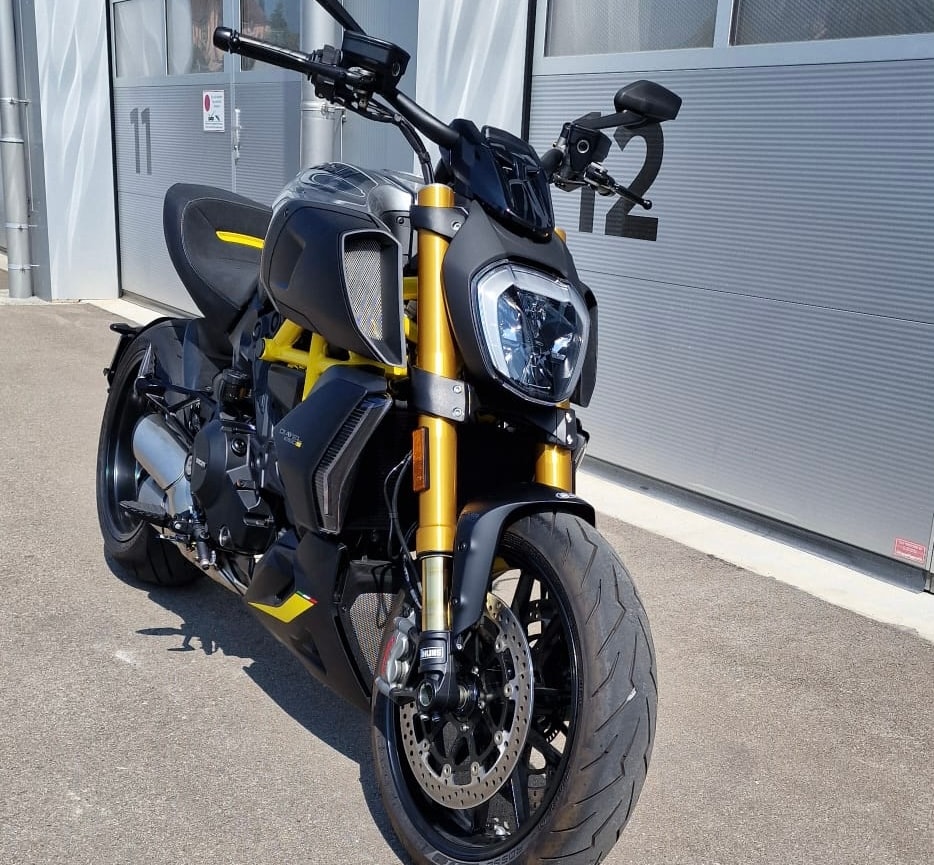 DUCATI Diavel 1260 S-image-1