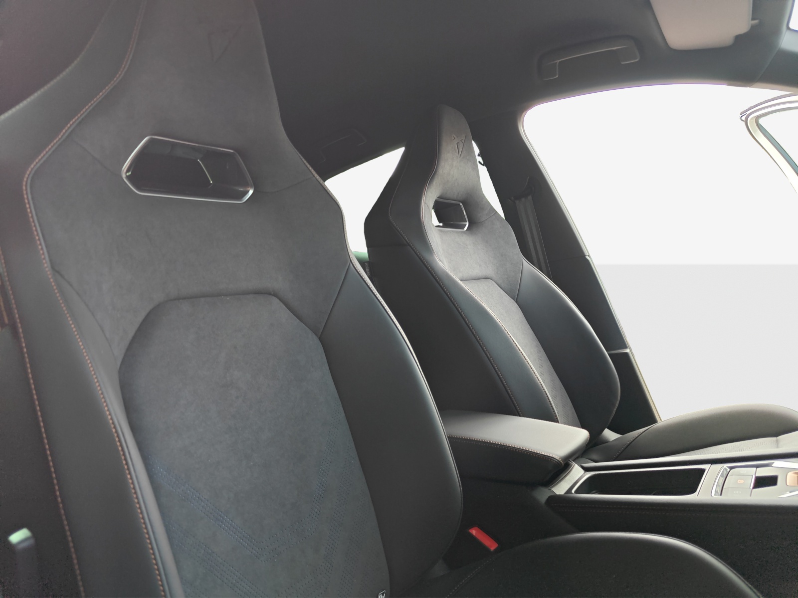 CUPRA Formentor 2.0TSI VZ 4Drive DSG-image-13