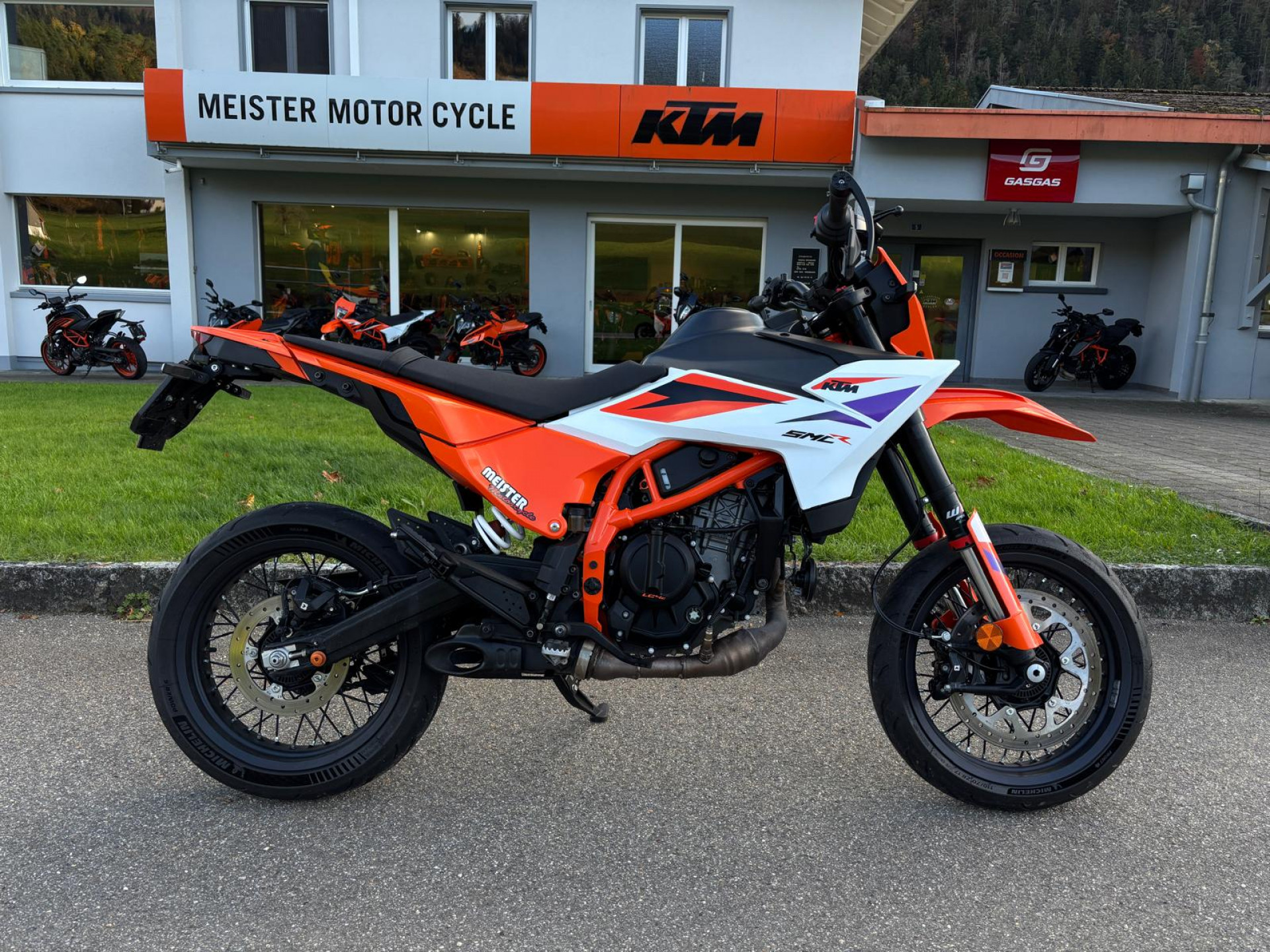 KTM 390 SMC R
