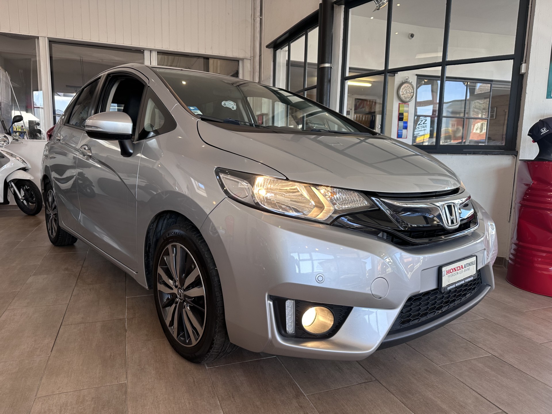 HONDA Jazz 1.3i-VTEC Comfort-image-2