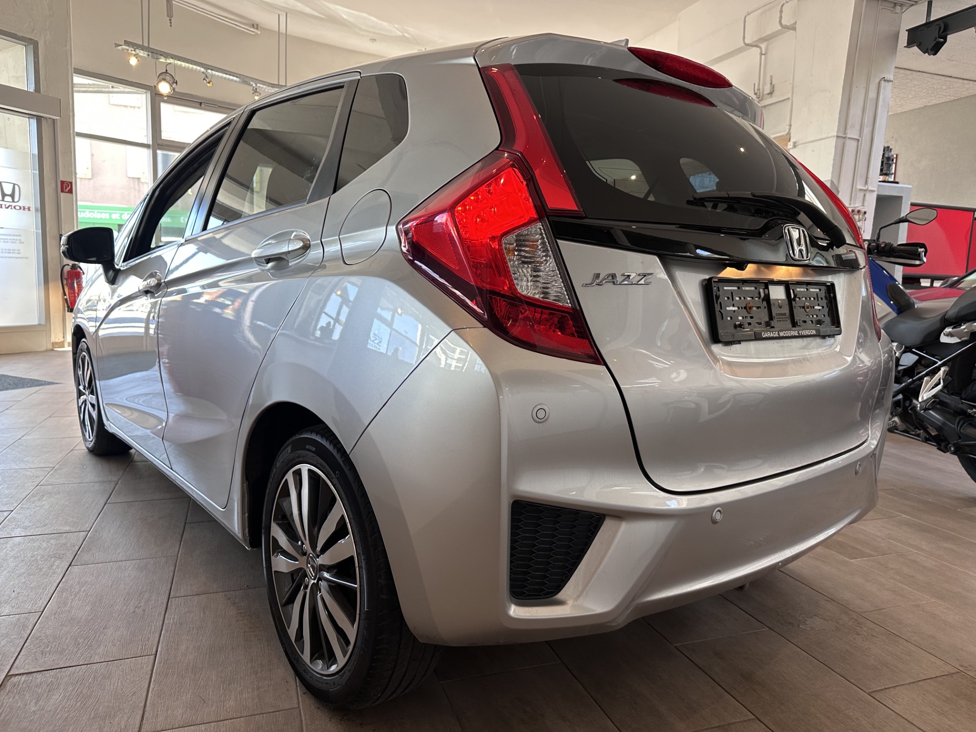 HONDA Jazz 1.3i-VTEC Comfort-image-4