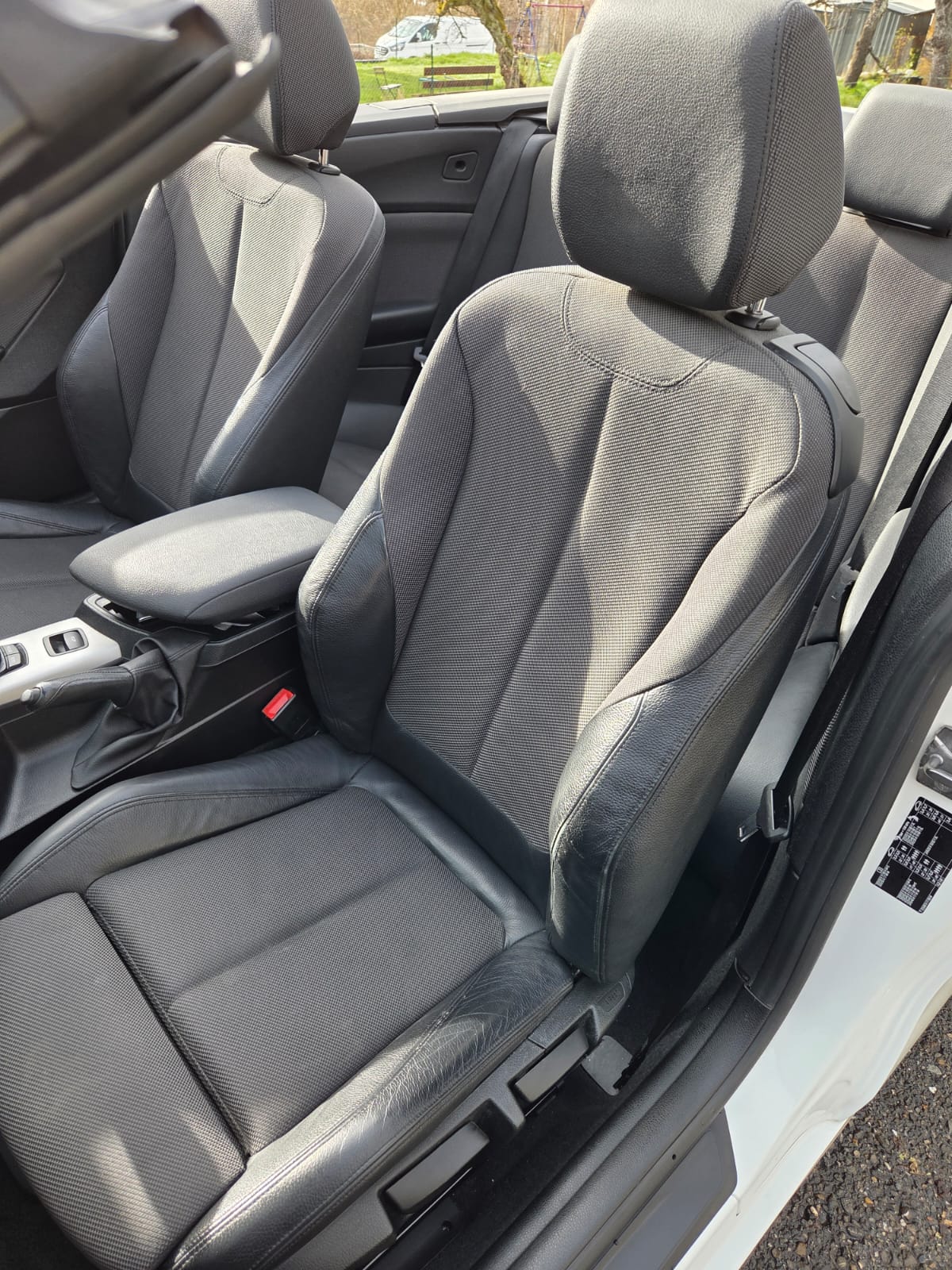 BMW 220i-image-3