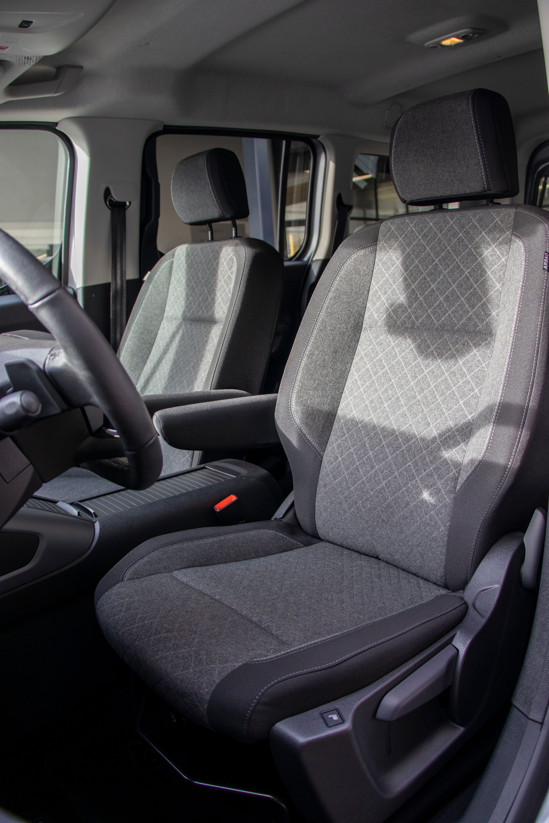 OPEL Combo XL 1.5 GS S/S Long Version-image-5