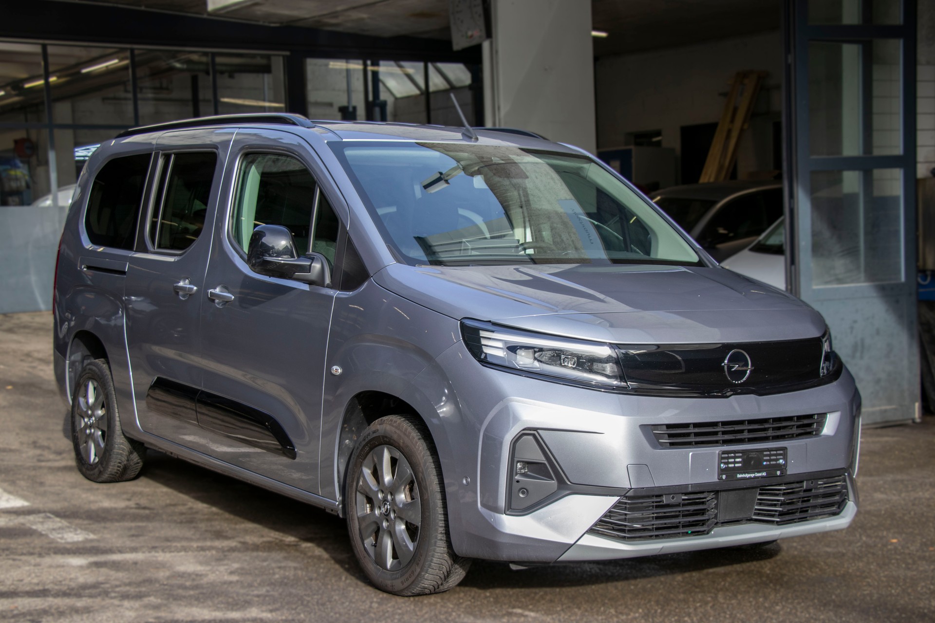 OPEL Combo XL 1.5 GS S/S Long Version-image-4
