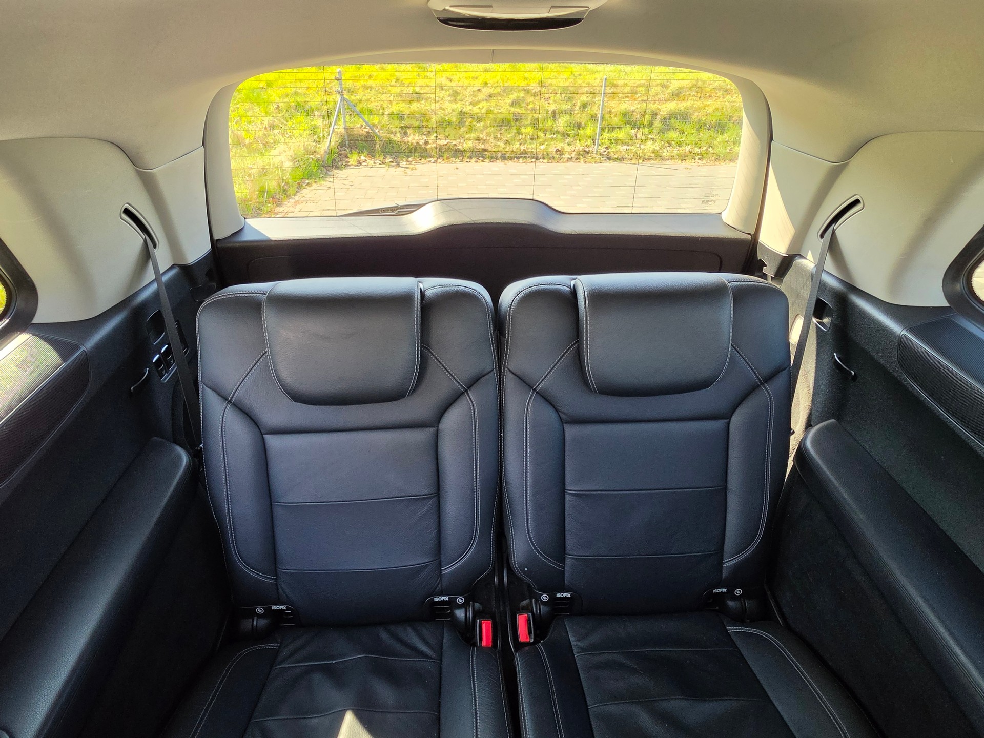 MERCEDES-BENZ GL 350 BlueTEC 4Matic 7G-TRONIC-image-19