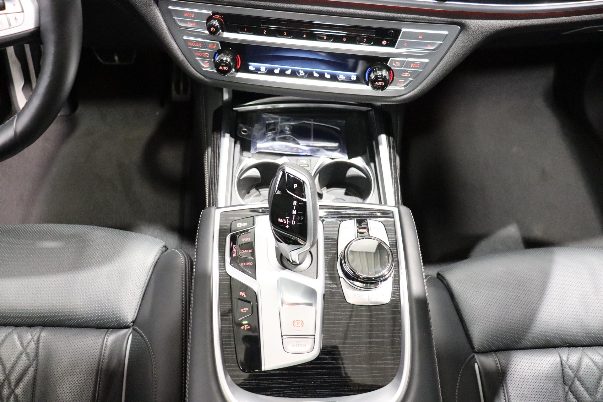 BMW 730d xDrive SAG-showroom-element-2