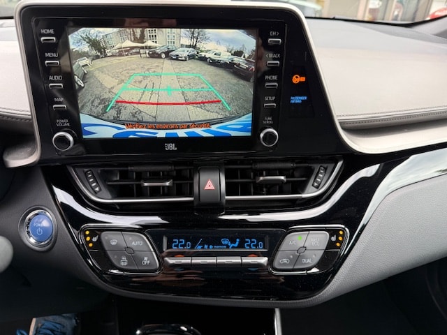 TOYOTA C-HR 2.0 HSD CVT Premium-image-12