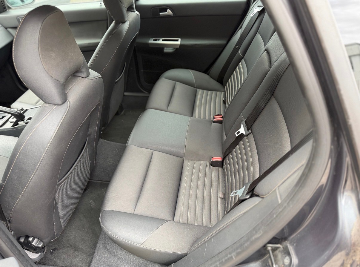 VOLVO V50 2.0D Summum Powershift-image-6