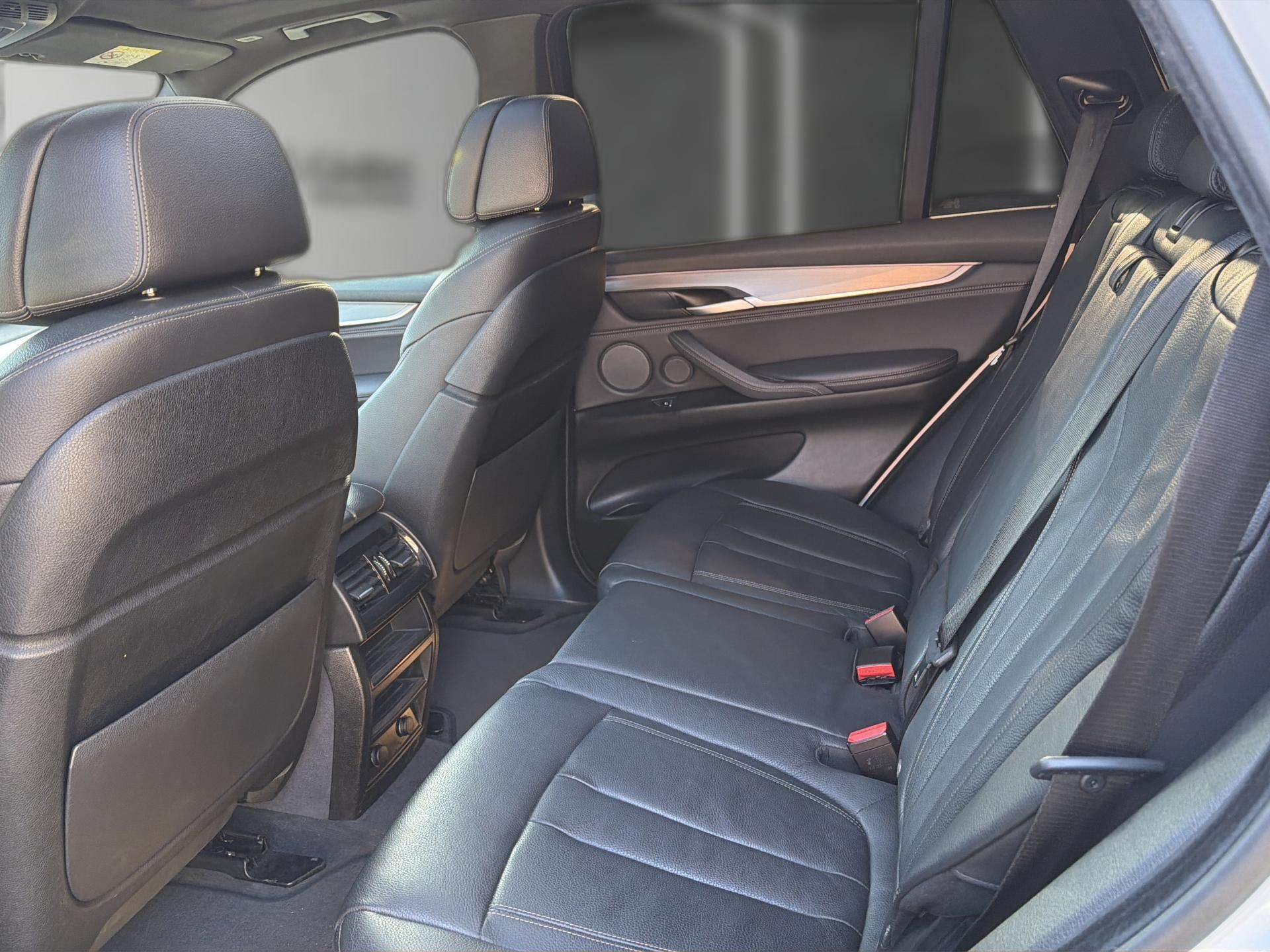 BMW X5 xDrive M50d Steptronic-image-11