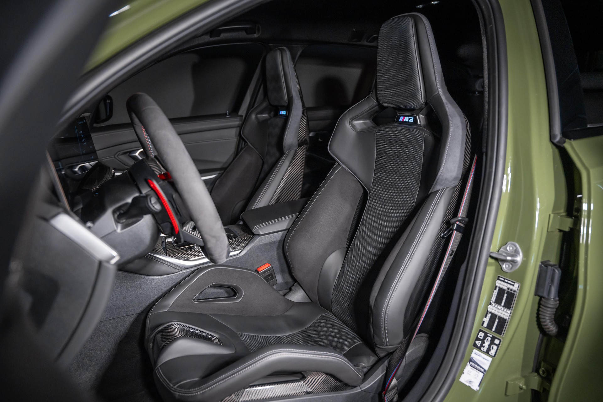 BMW M3 Competition xDrive Touring-image-15