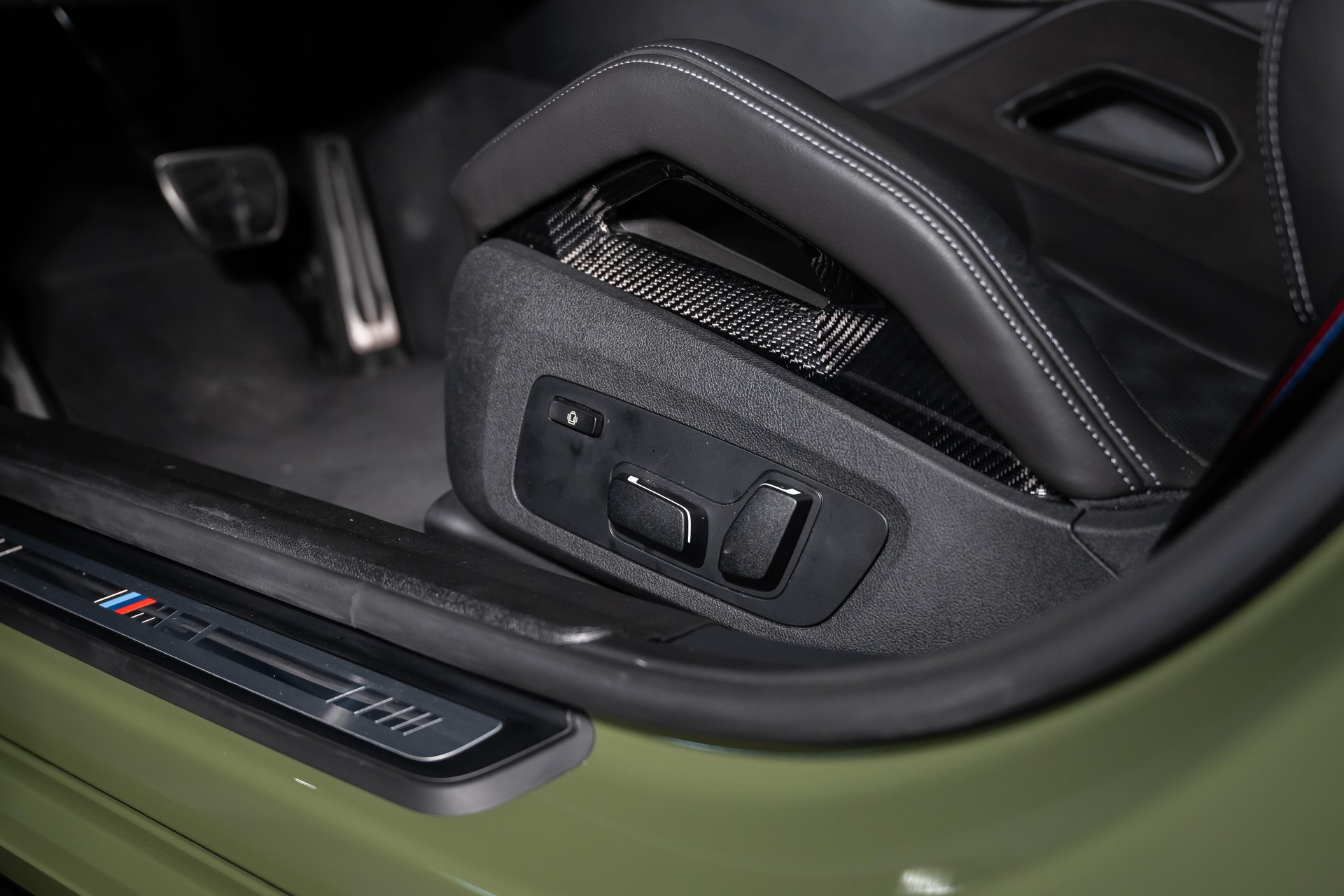 BMW M3 Competition xDrive Touring-image-14