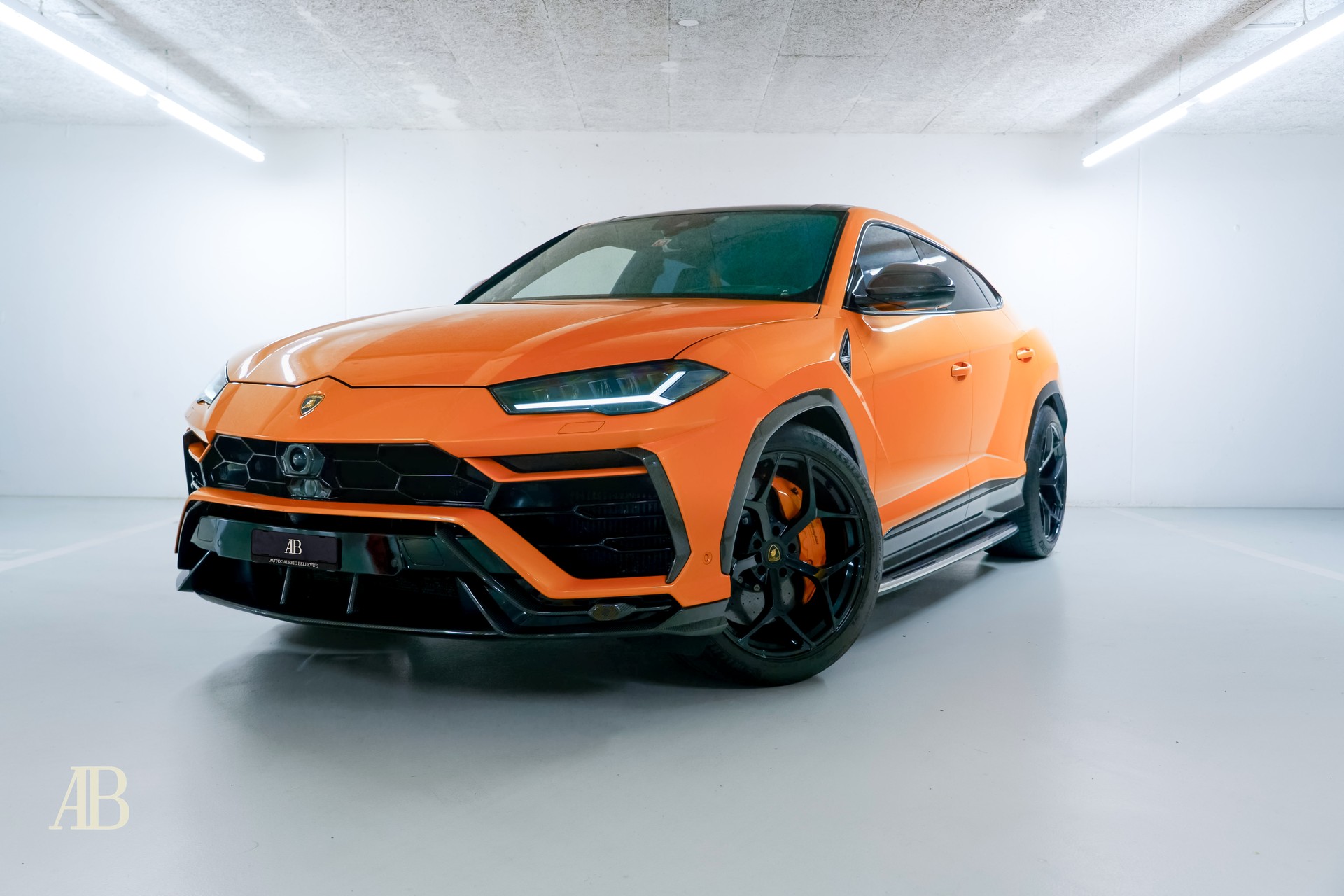 LAMBORGHINI Urus Capsule Edition 4.0 - CH-Fahrzeug-image-2