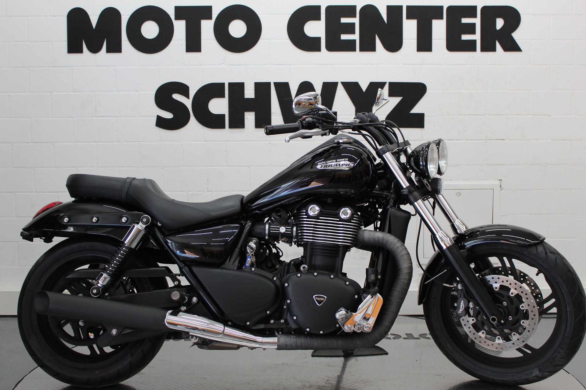 TRIUMPH Thunderbird Storm 1700 ABS-image-0