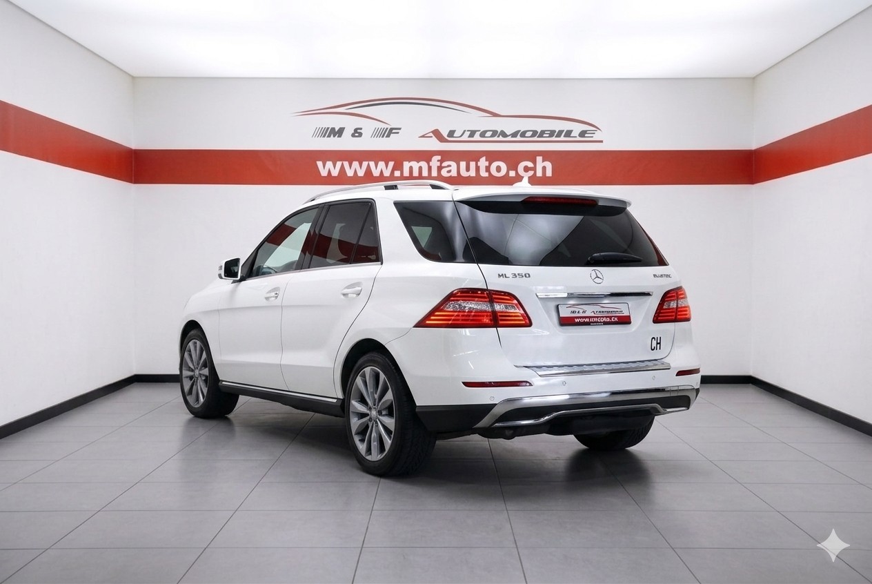 MERCEDES-BENZ ML 350 CDI BlueTec-showroom-element-3