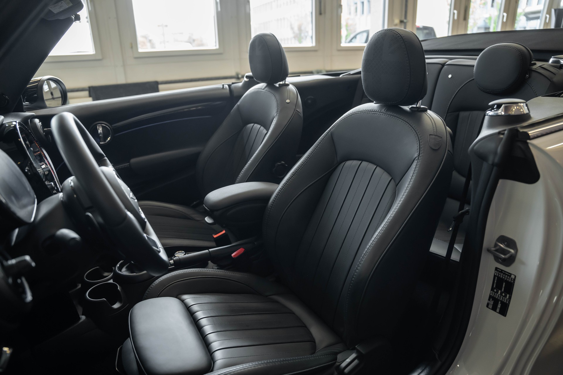 MINI Cooper S Cabriolet DKG-image-14