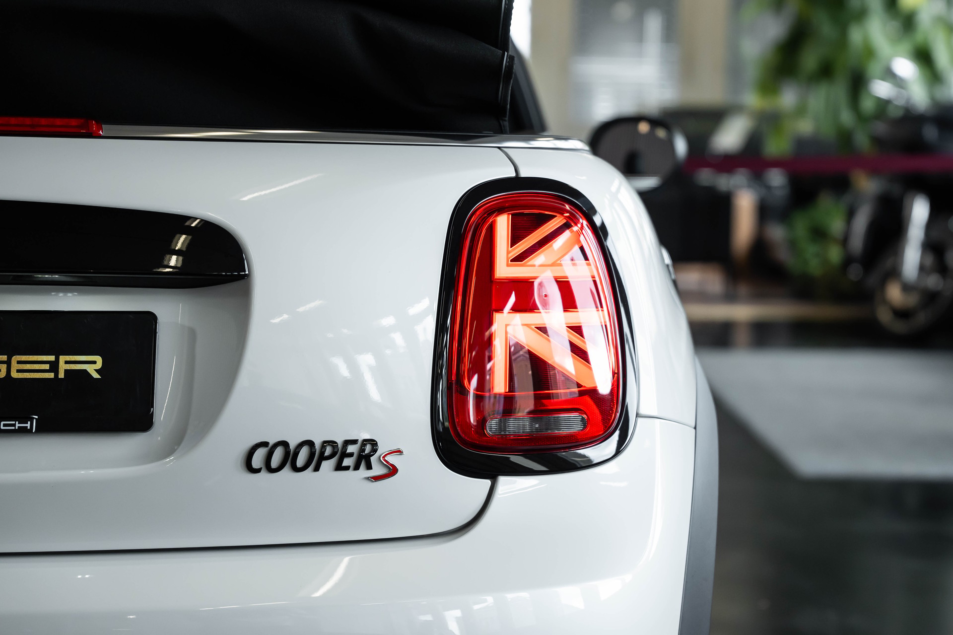 MINI Cooper S Cabriolet DKG-image-10