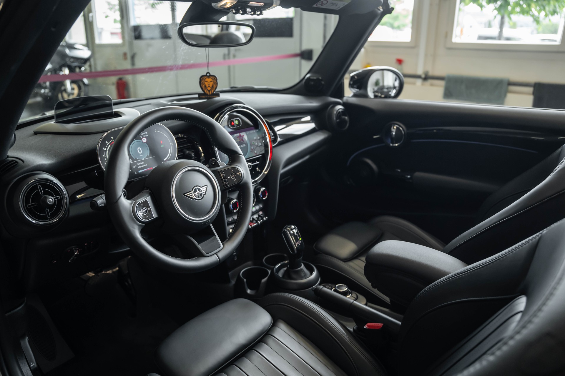 MINI Cooper S Cabriolet DKG-image-13