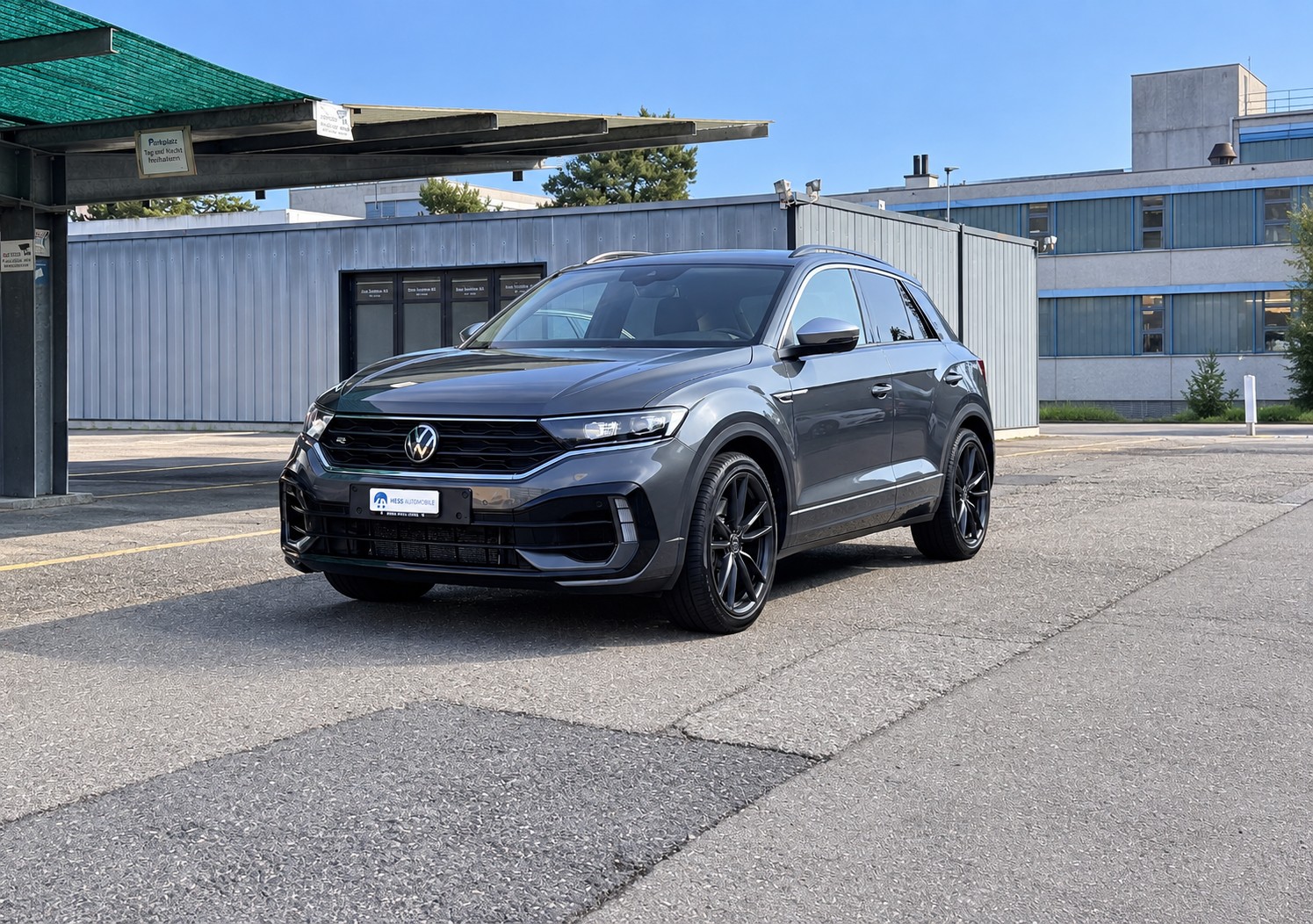 VW T-Roc 2.0 TSI R DSG 4Motion-image-9