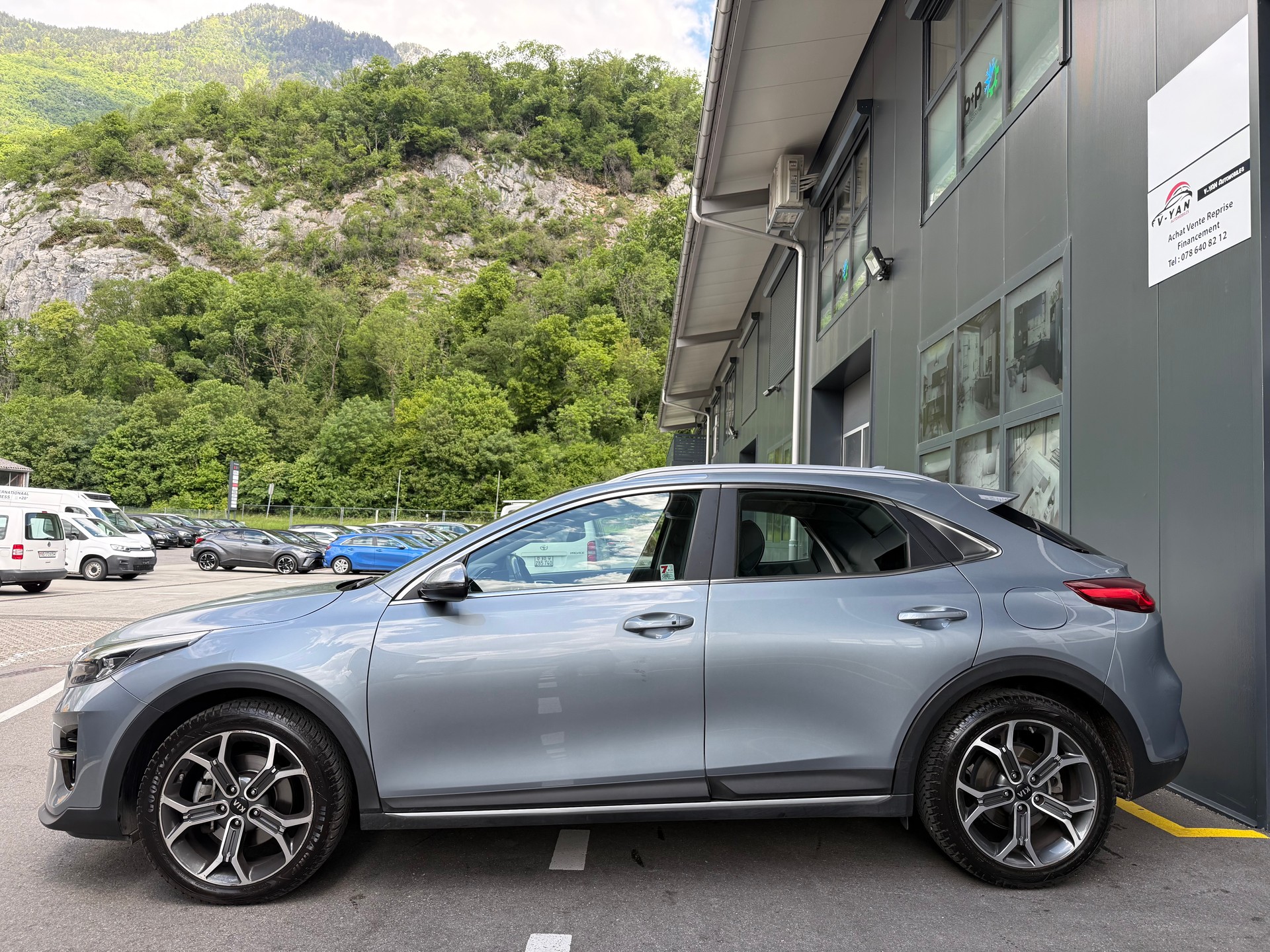 KIA XCeed 1.4 T-GDi Trend DCT-image-3