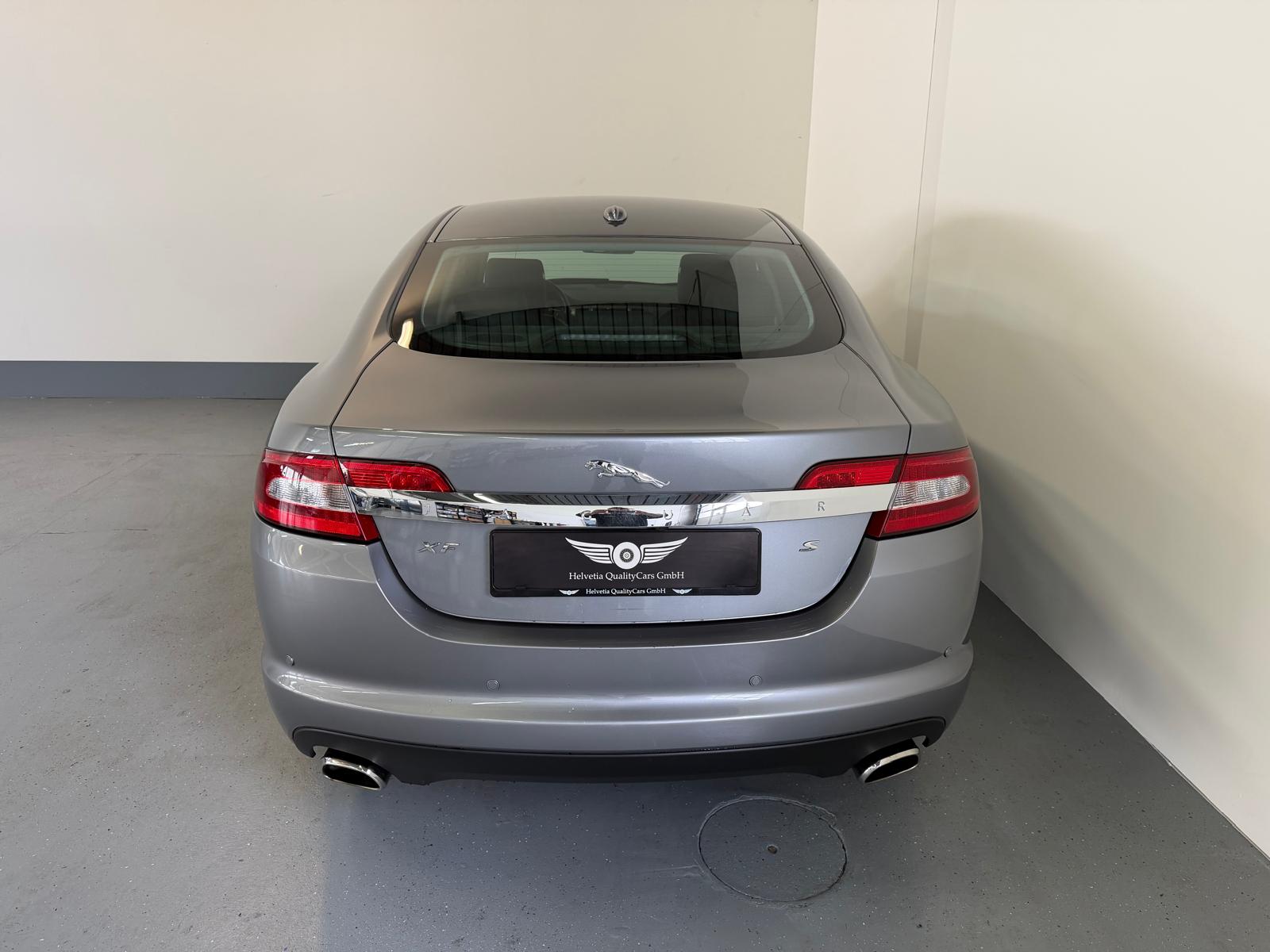 JAGUAR XF 3.0d S V6 Premium Luxury-image-9