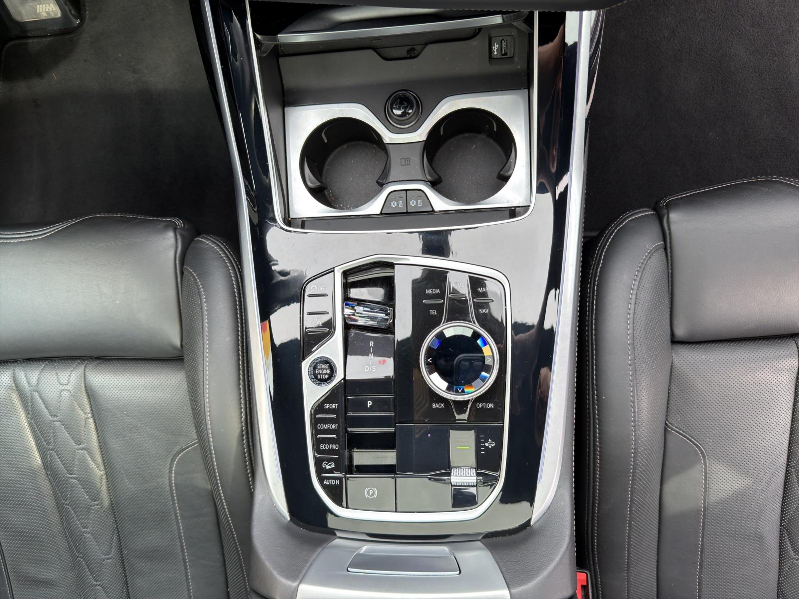 BMW X7 M60i-image-20