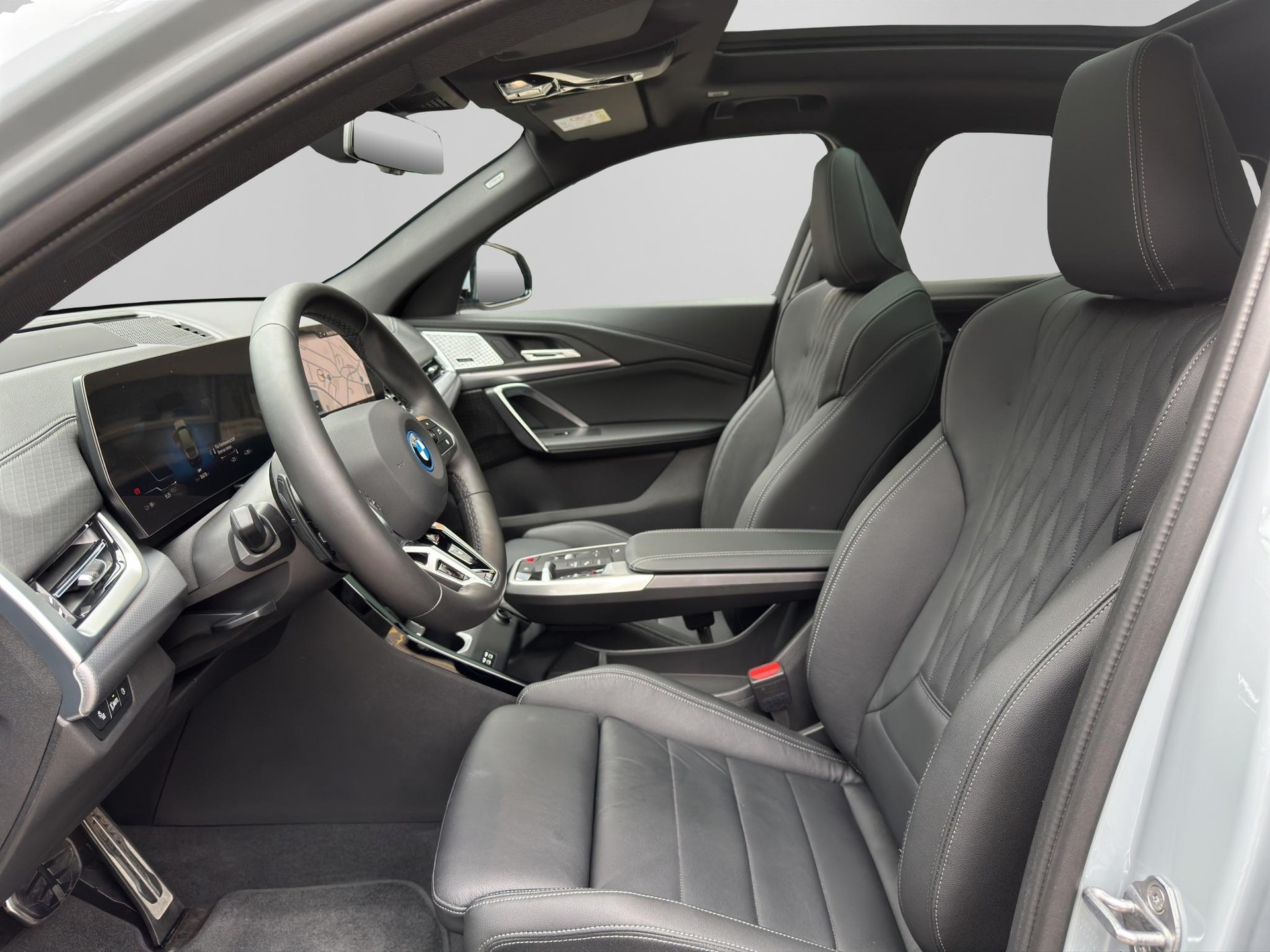 BMW iX2 xDrive 30 M Sport Pro-image-10