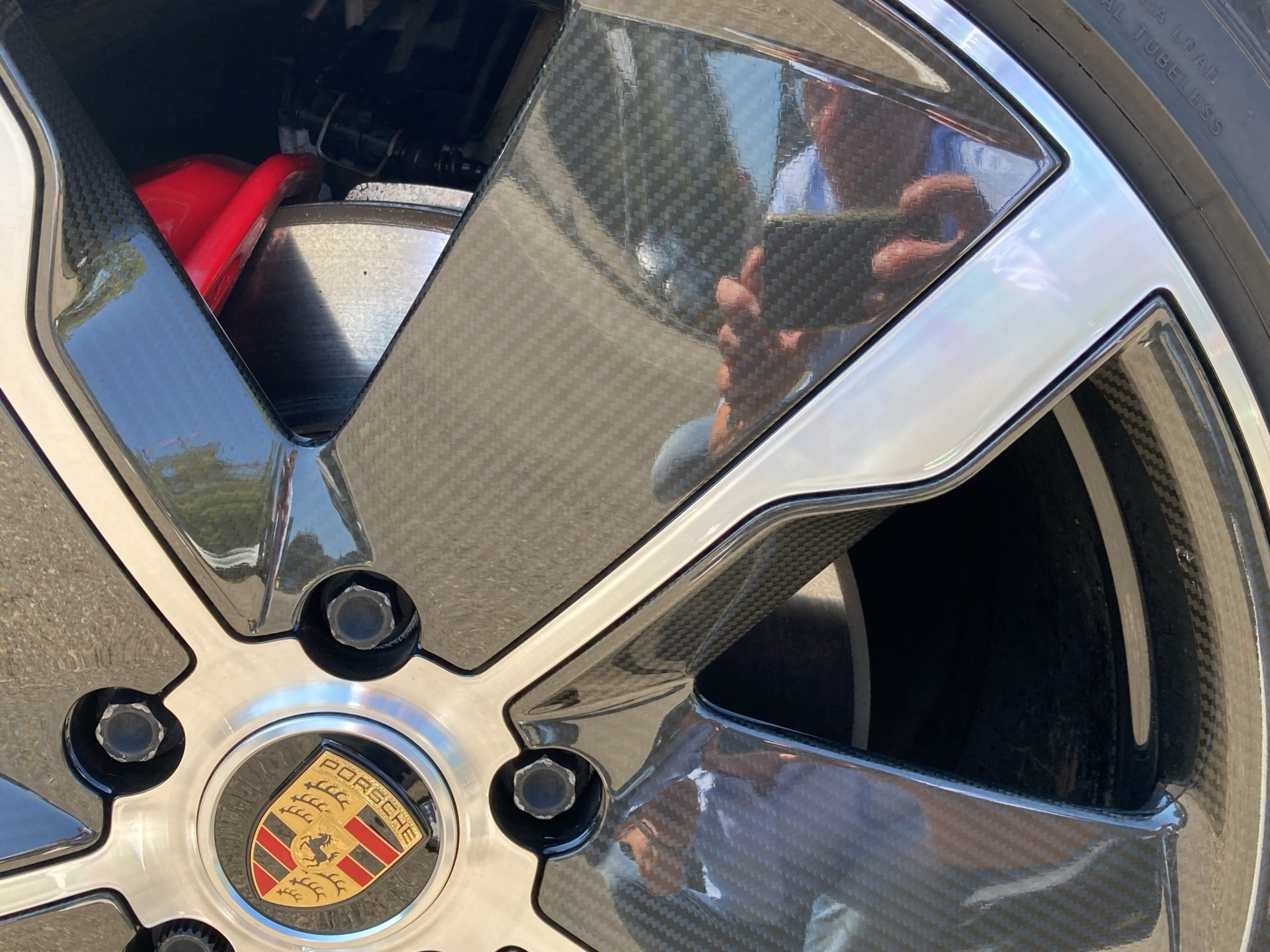PORSCHE Taycan 4S Cross Turismo-image-26