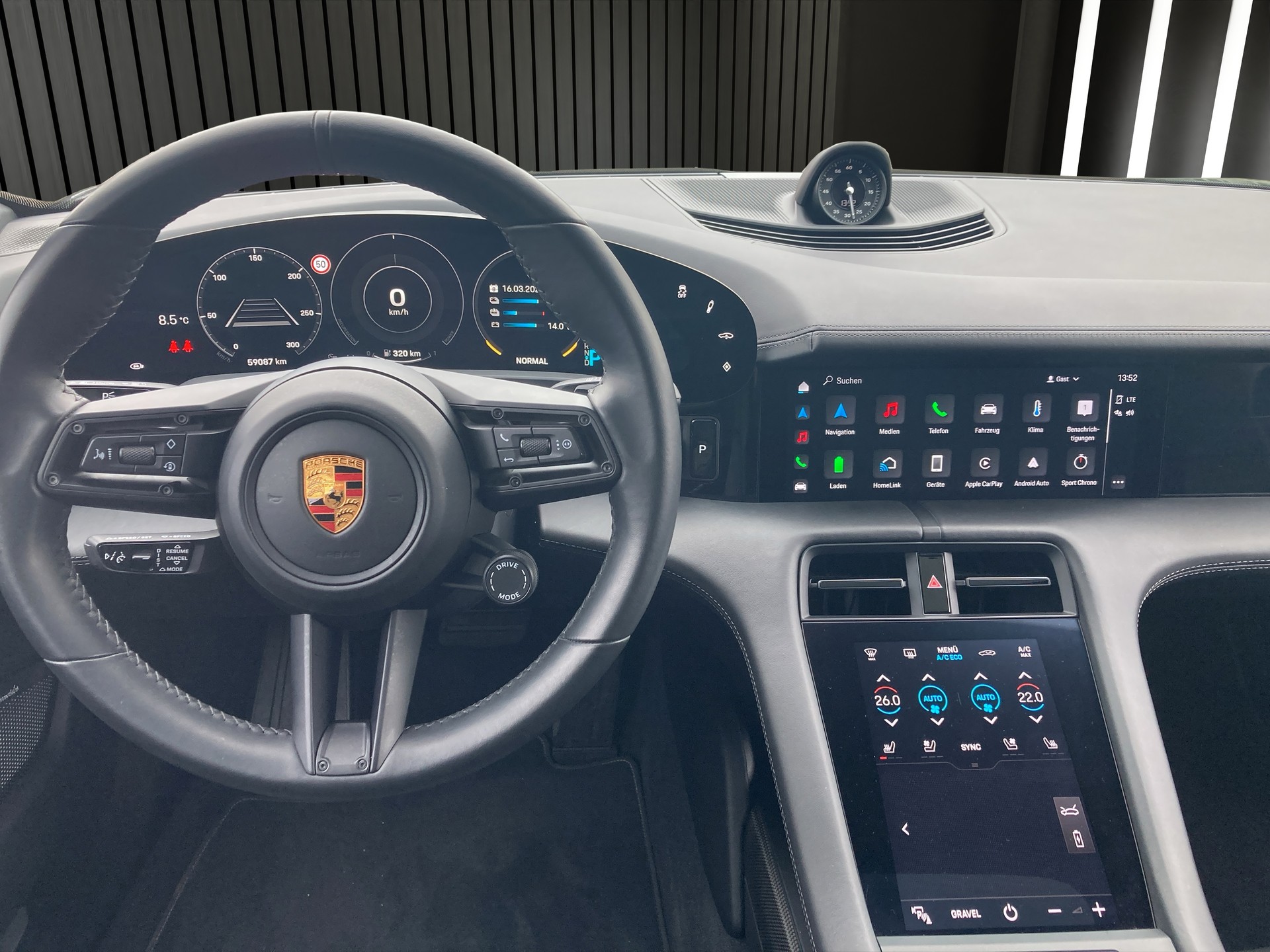 PORSCHE Taycan 4S Cross Turismo-image-14