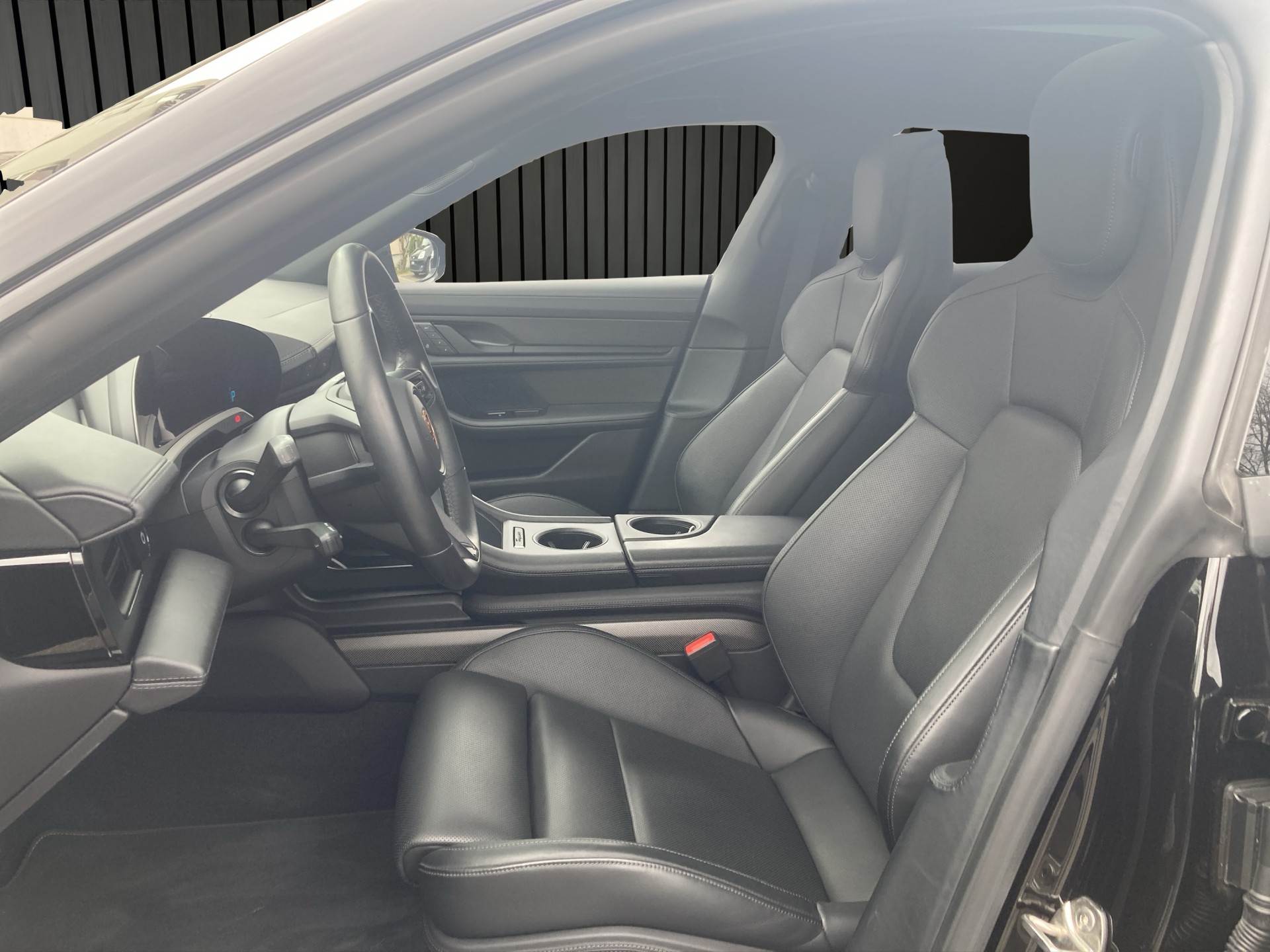 PORSCHE Taycan 4S Cross Turismo-image-10