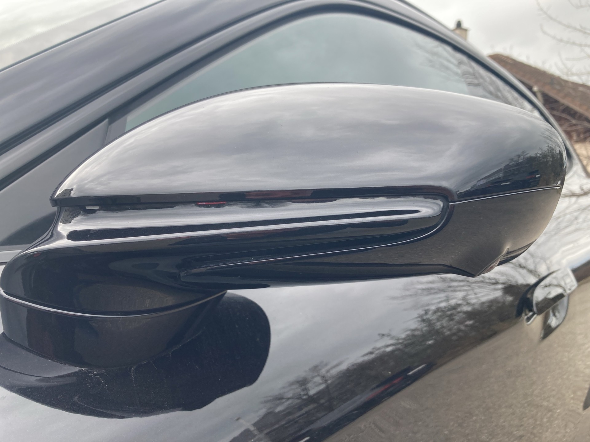 PORSCHE Taycan 4S Cross Turismo-image-22