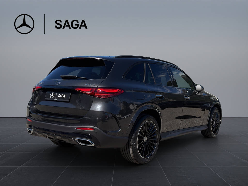 MERCEDES-BENZ GLC 220 d AMG Line 4matic-image-5