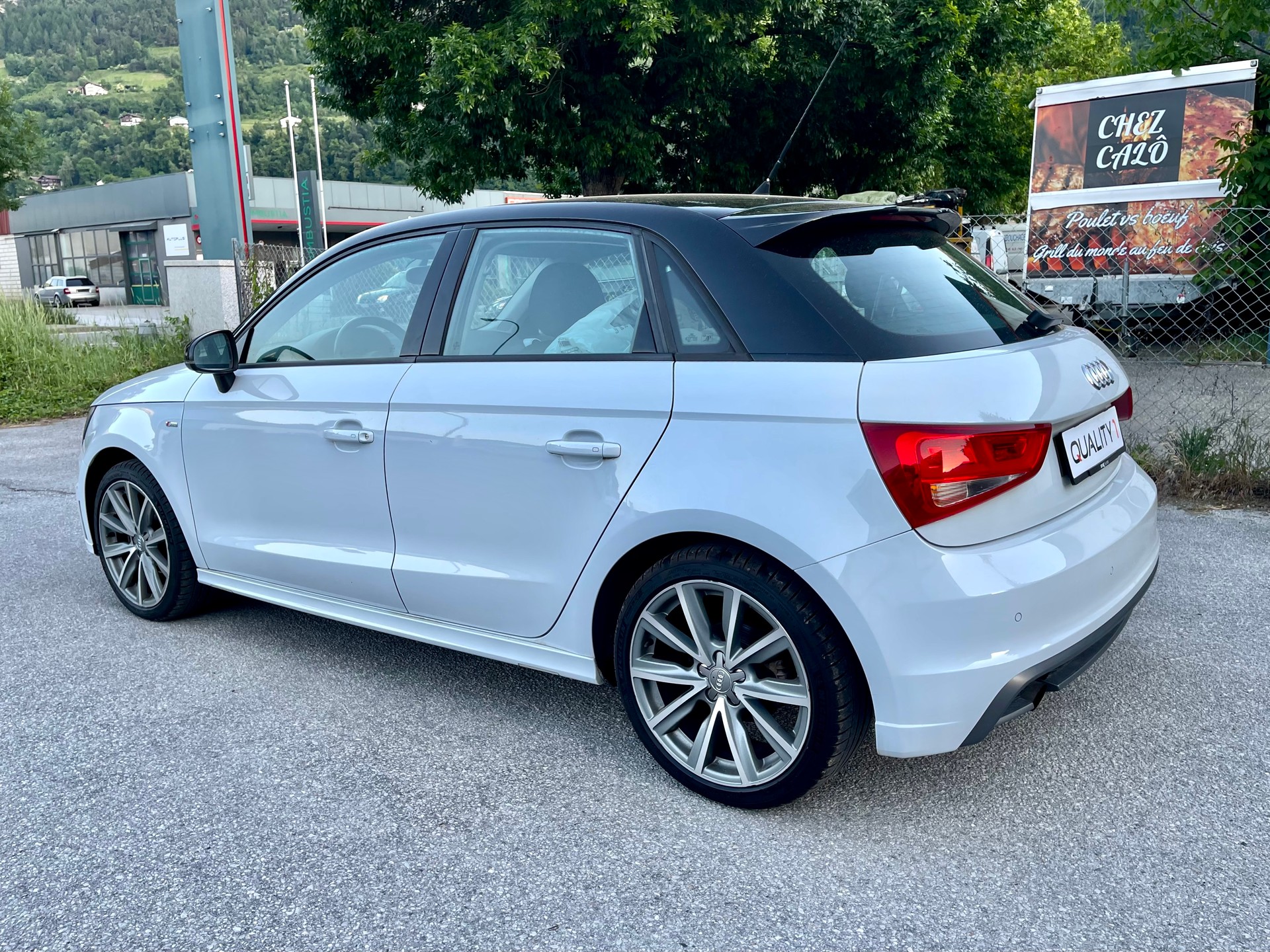 AUDI A1 Sportback 1.2 TFSI Ambition-image-5